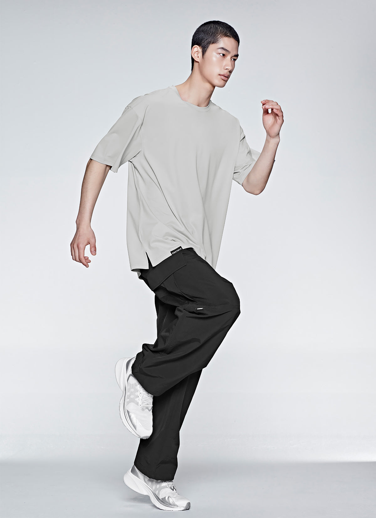 Men's Lightweight Ice Feather Fit Short Sleeve T-Shirt - Perfect for Summer Outdoor Activities & Casual Wear