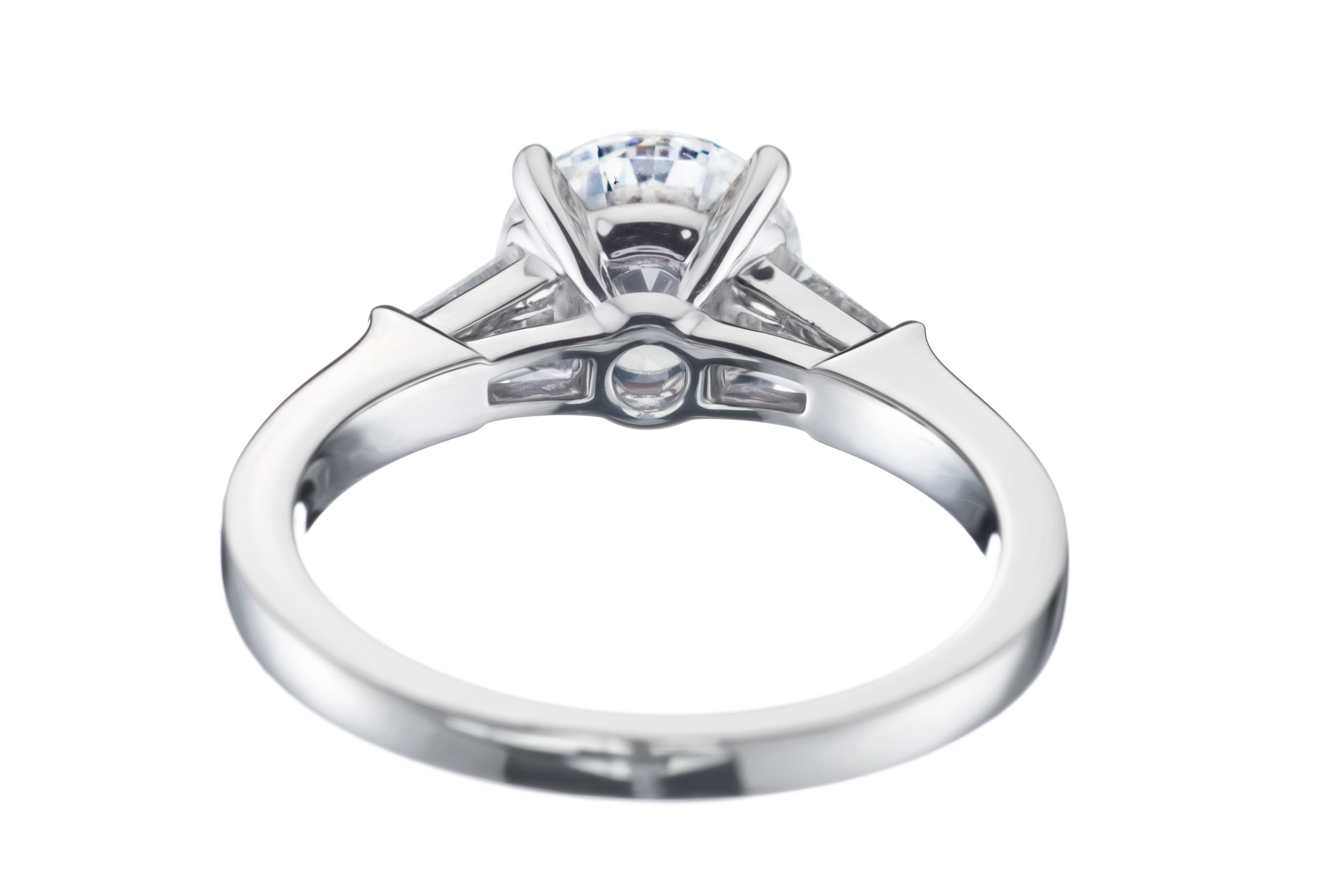 Graff Platinum Diamond Ring for Women - Elegant Wedding, Engagement & Anniversary Jewelry Gift