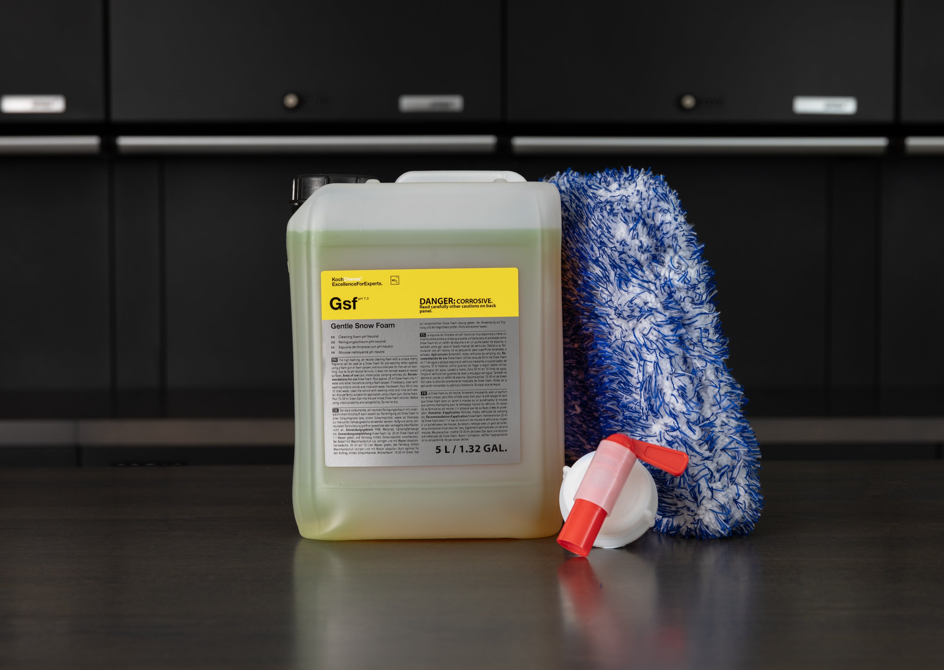 Koch Chemie GSF Gentle Snow Foam - Premium pH-Neutral Car Wash Snow Foam for Foam Cannon & Pressure Washer - Perfect for Detailing, Ceramic Coating & Winter Car Care
