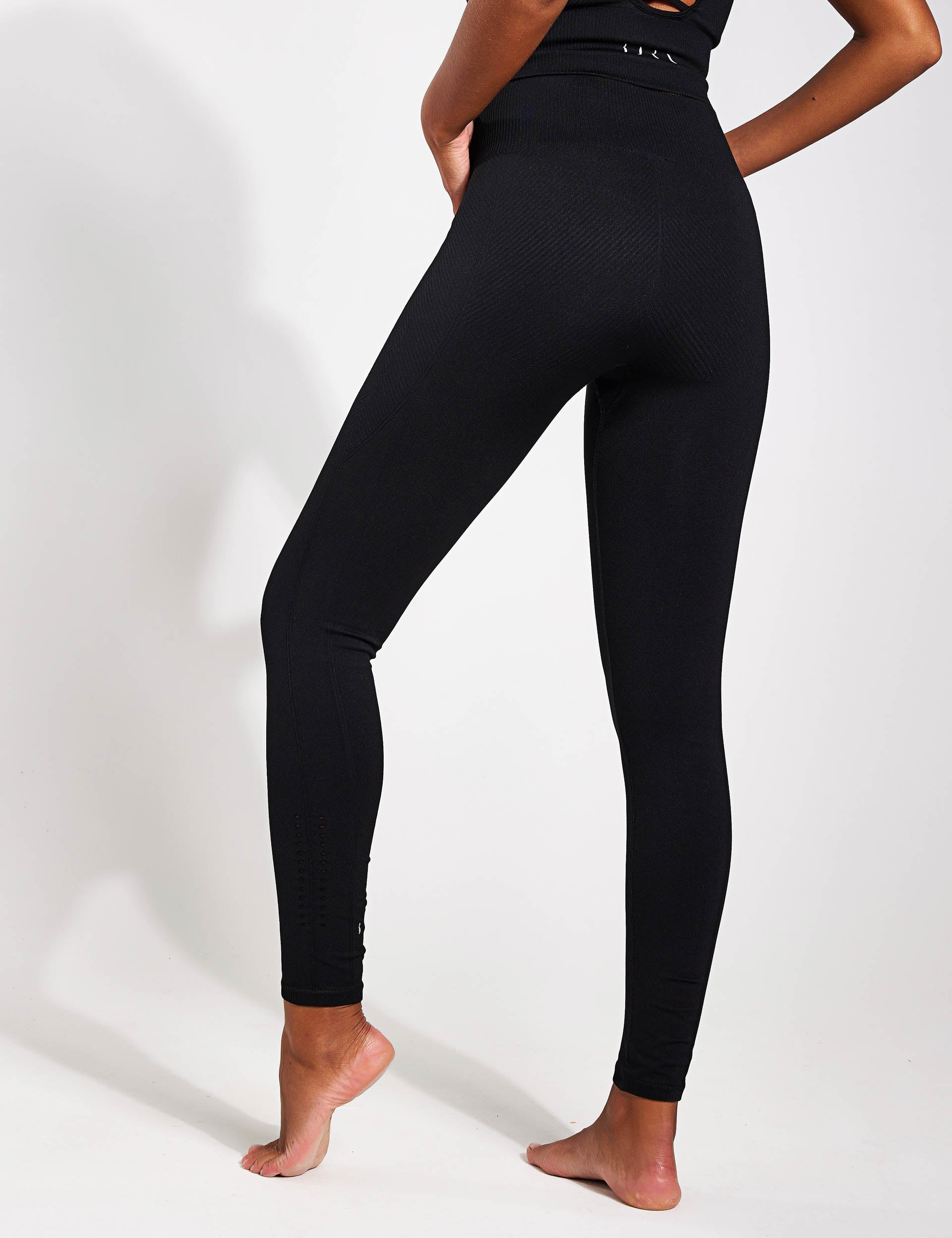 High Waist India Seamless Leggings for Women - Black - Yoga, Workout, Running & Everyday Wear