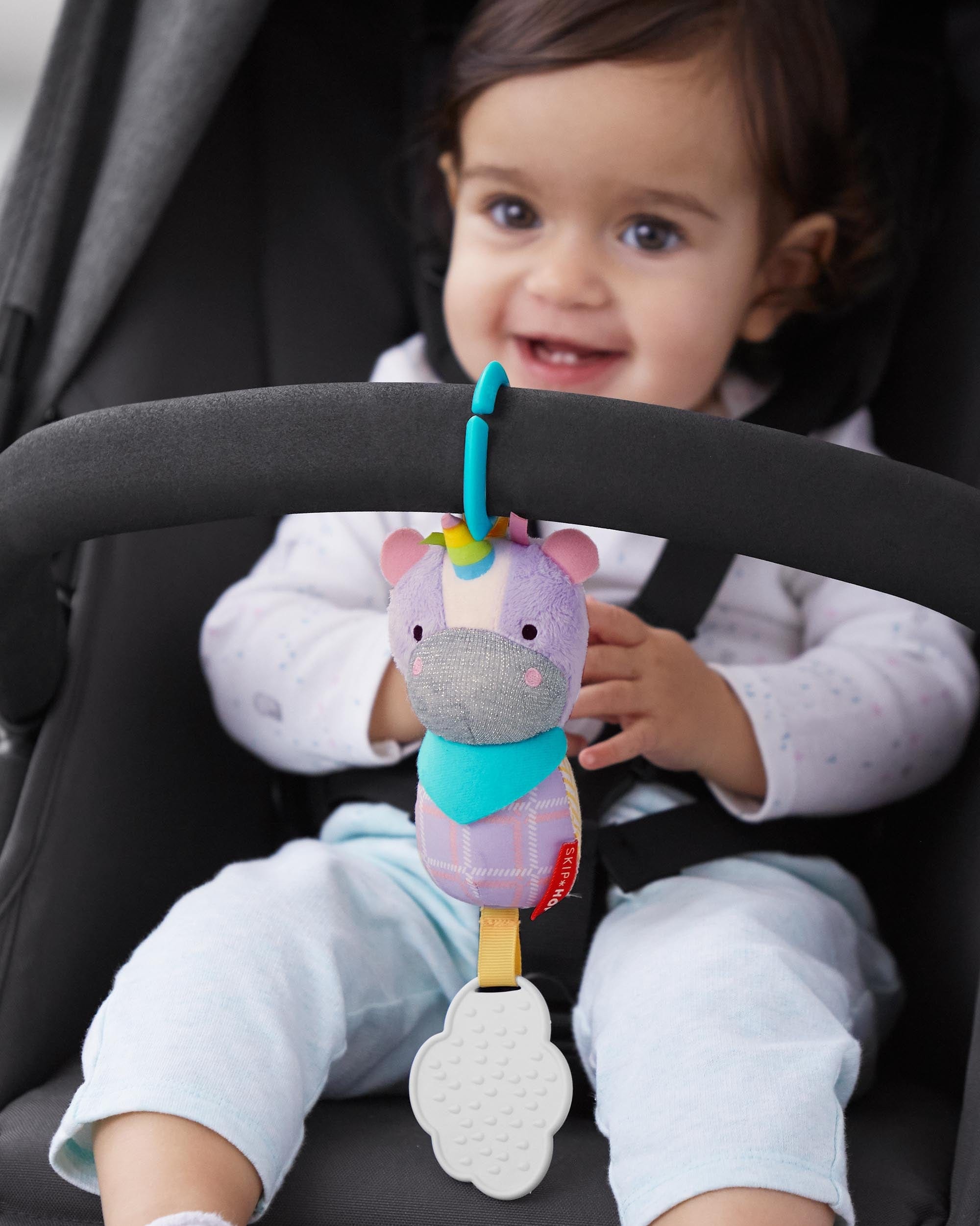 Skip Hop Bandana Buddies Chime Buddies - Soft Baby Teething Toy with Rattle & Textured Chewers - Perfect for Soothing Sore Gums & Sensory Play