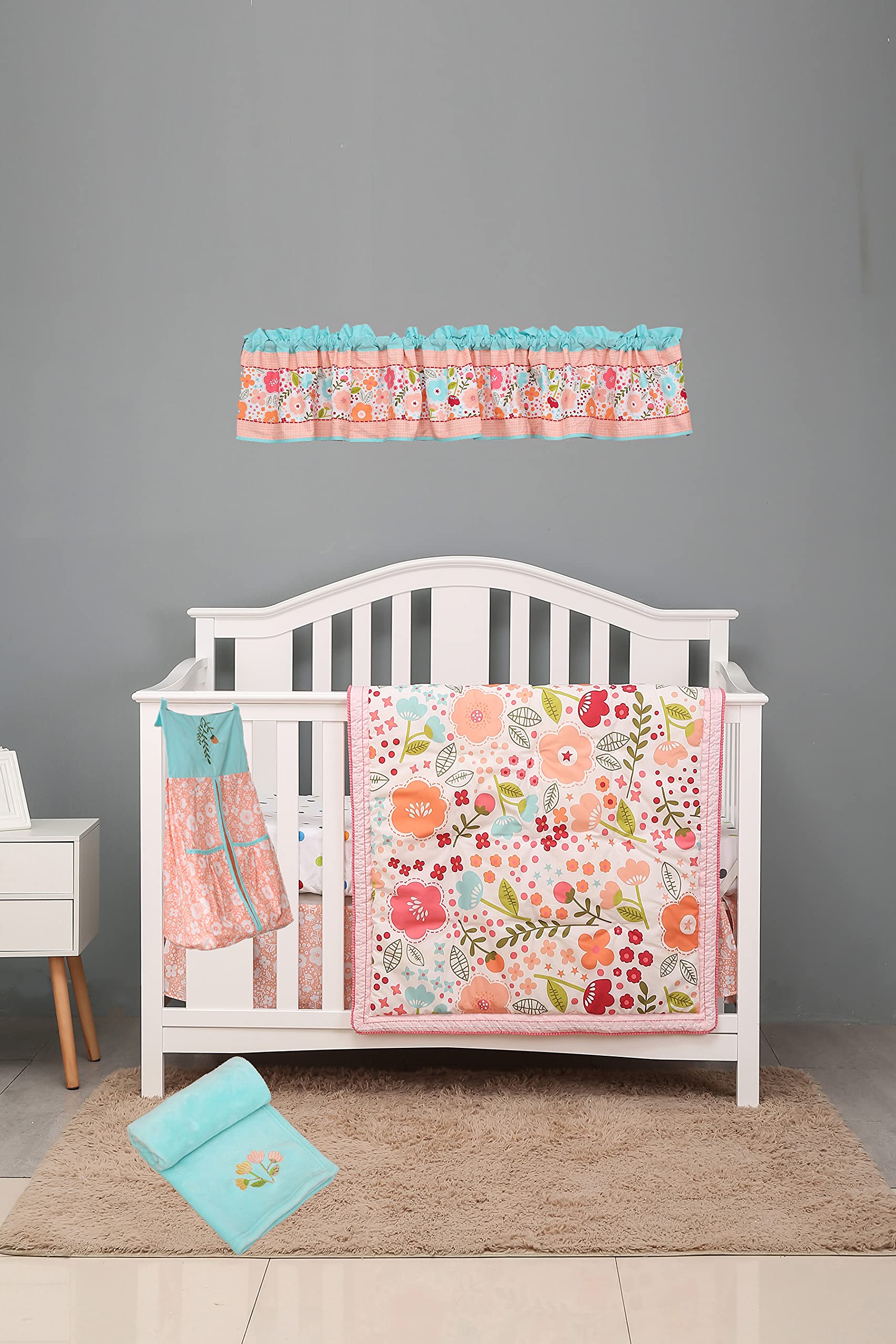 100% Cotton 6-Piece Pink Floral Baby Crib Bedding Set - Includes Quilt, Fitted Sheet, Skirt, Blanket, Diaper Storage Bag & Window Valance - Soft Flower Pattern Nursery Bedding for Girls - Perfect for Nursery Decor, Baby Showers & Newborn Gifts
