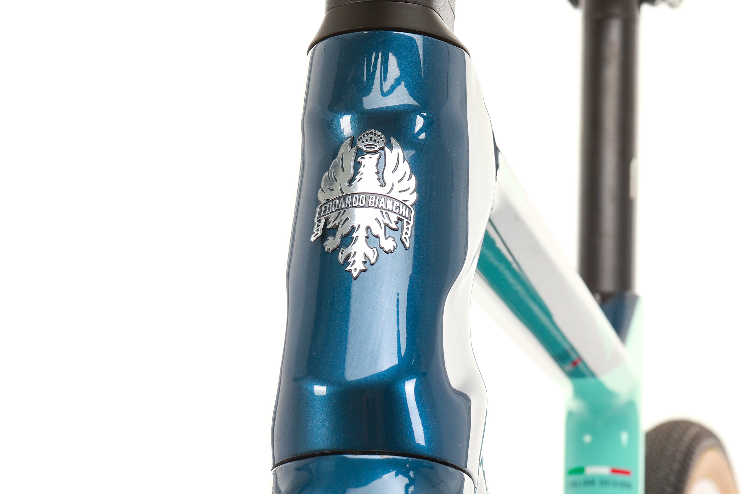 Bianchi Arcadex Ekar Gravel Bike 2023 - Medium Size for Men & Women - Perfect for Off-Road Adventures, Commuting & Fitness Riding