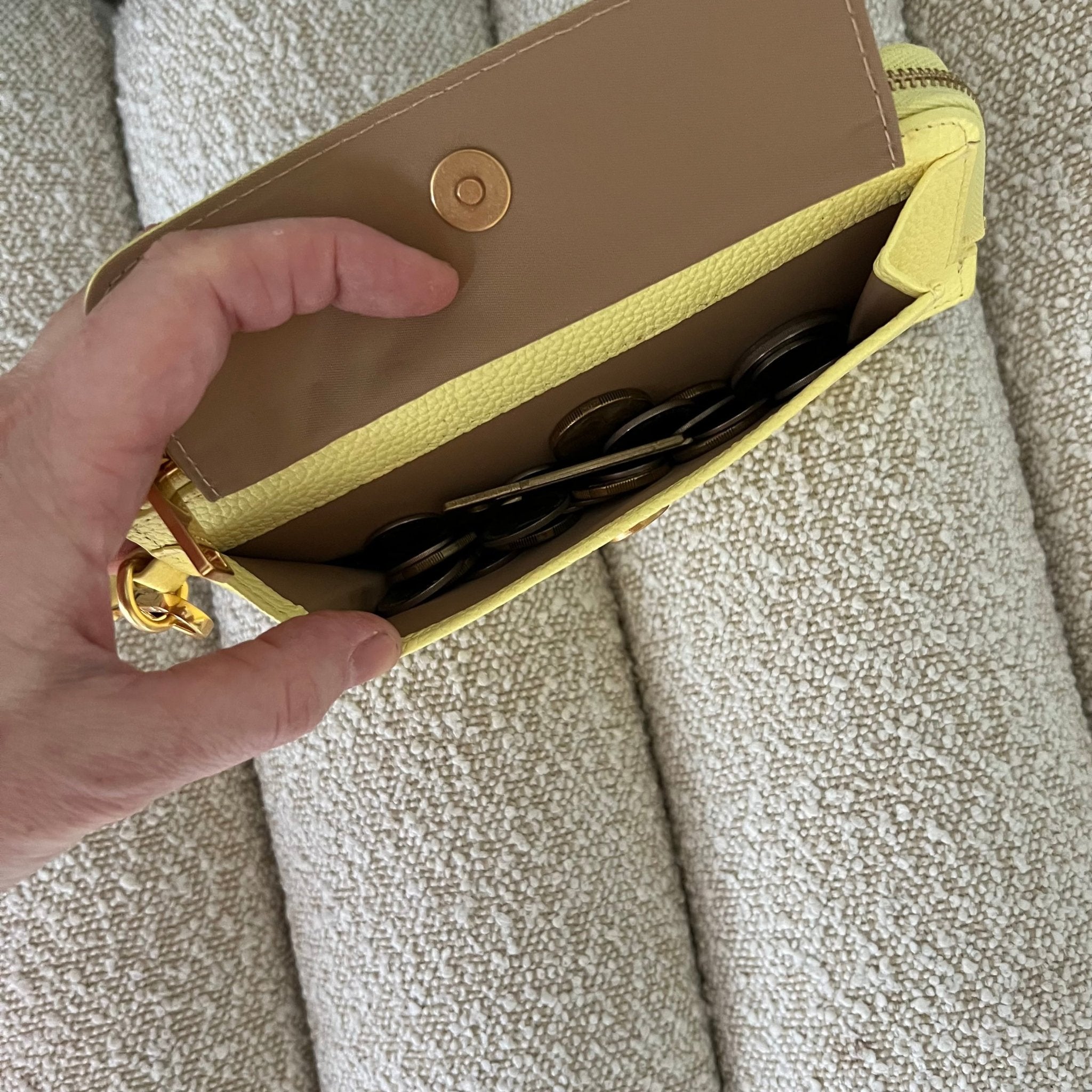 Premium Genuine Leather Slim Wallet for Men - Thin & Lightweight RFID Blocking Bifold - Perfect for Everyday Carry, Travel & Business Use