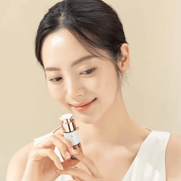 AHC H Mela Root Ampoule 10ml - Brightening Serum for Dark Spots & Hyperpigmentation - Korean Skincare for Face & Neck - Perfect for Night Routine & Anti-Aging Care