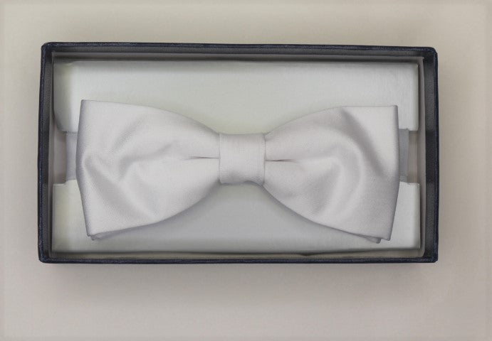 Elegant White Bow Tie for Men - Classic Formal Accessory for Weddings, Prom & Special Occasions