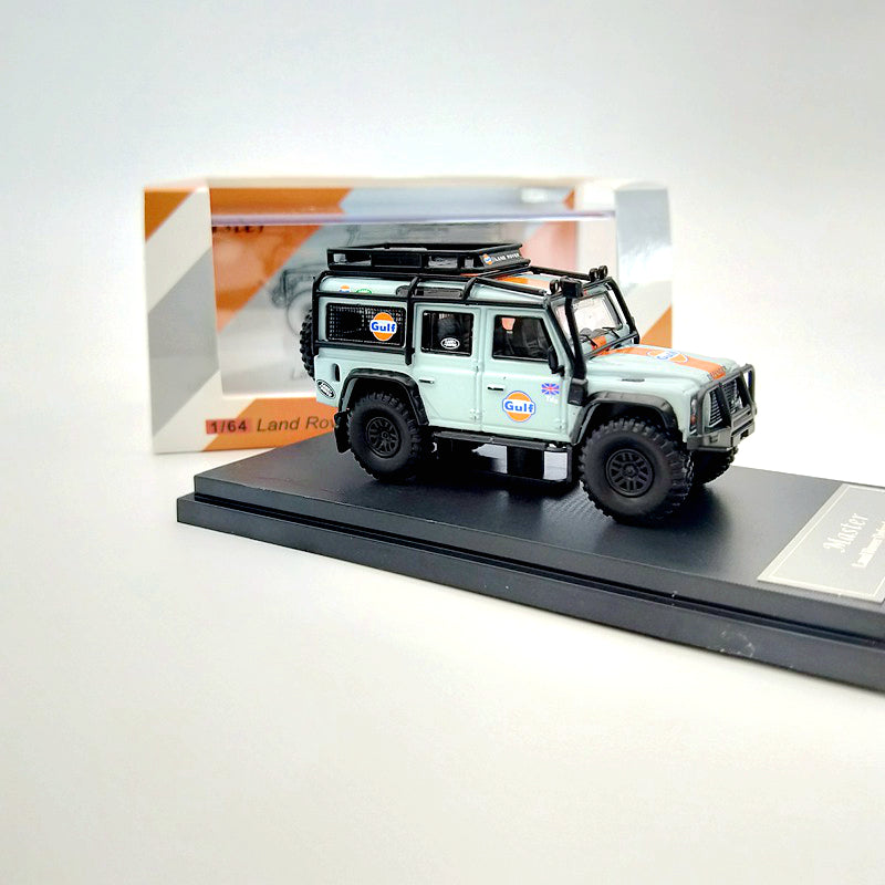 1:64 Scale Land Rover Defender 110 Gulf Edition Diecast Model Car with Luggage - Collectible Toy for Adults, Perfect for Display, Gifts & Car Enthusiast Collections (Office Desk, Showcase, Home Decor)