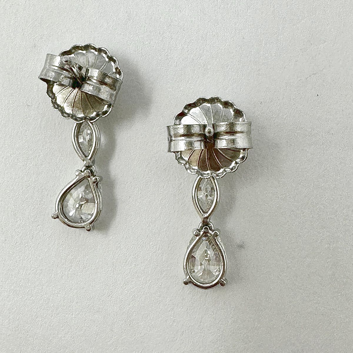 14K/18K Gold & Platinum Diamond Drop Earrings for Women - Elegant Dangle Earrings for Weddings, Parties & Special Occasions