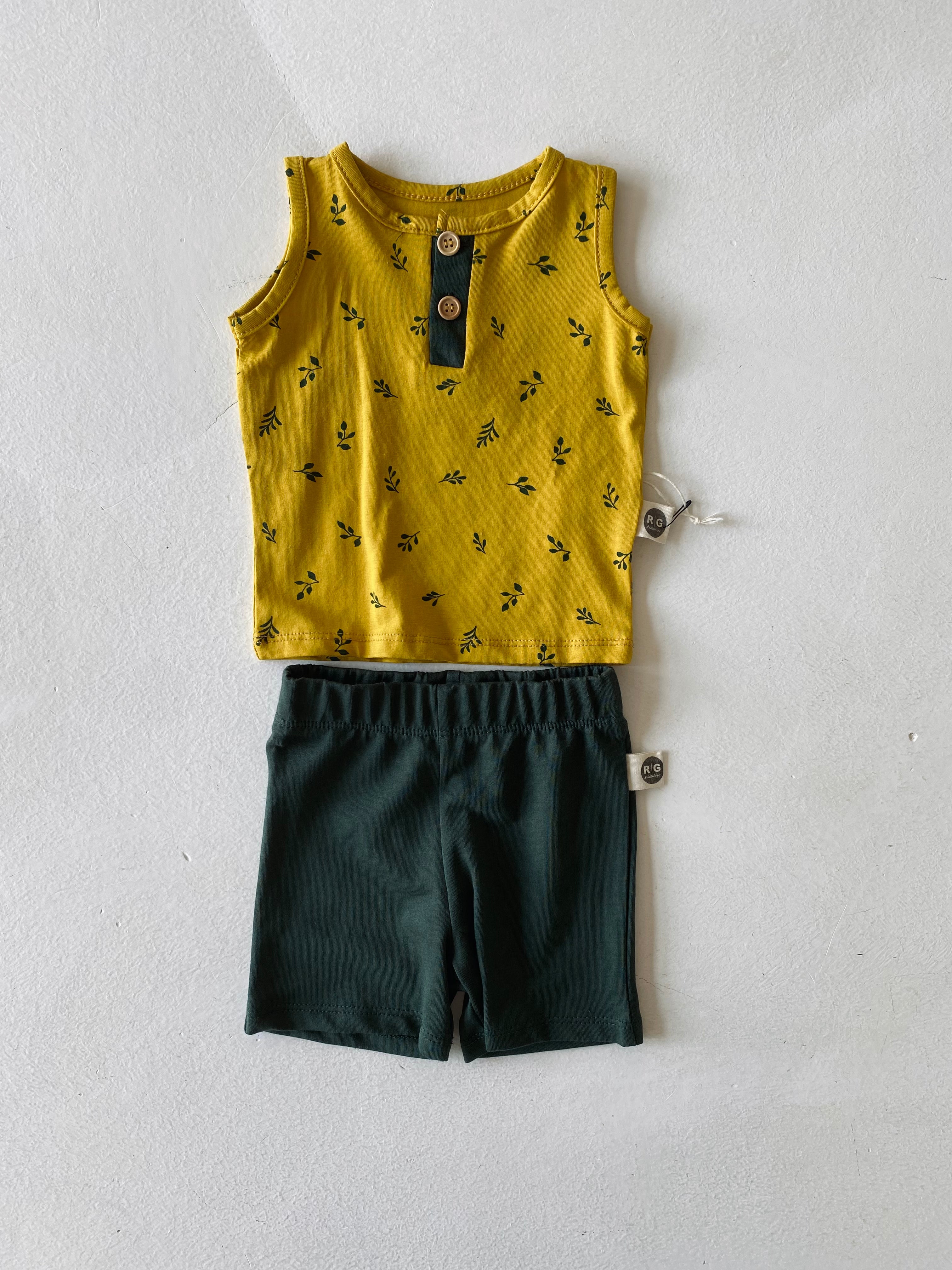 Baby Girl's Printed Shorts and T-Shirt Set - Organic Cotton Outfit for Toddlers | Playtime, Daycare & Summer Outfits