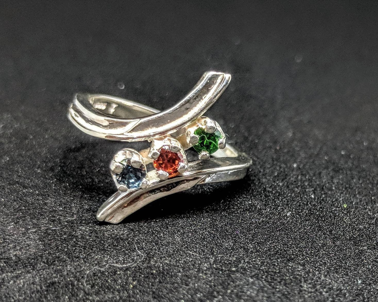 Custom Mothers Ring - Solid Sterling Silver or 14K Gold (White/Yellow/Rose) - 3/4/5/6 Stone Personalized Jewelry with Engraving - Size 7 - Perfect Gift for Mom, Grandma, Birthday & Mother's Day