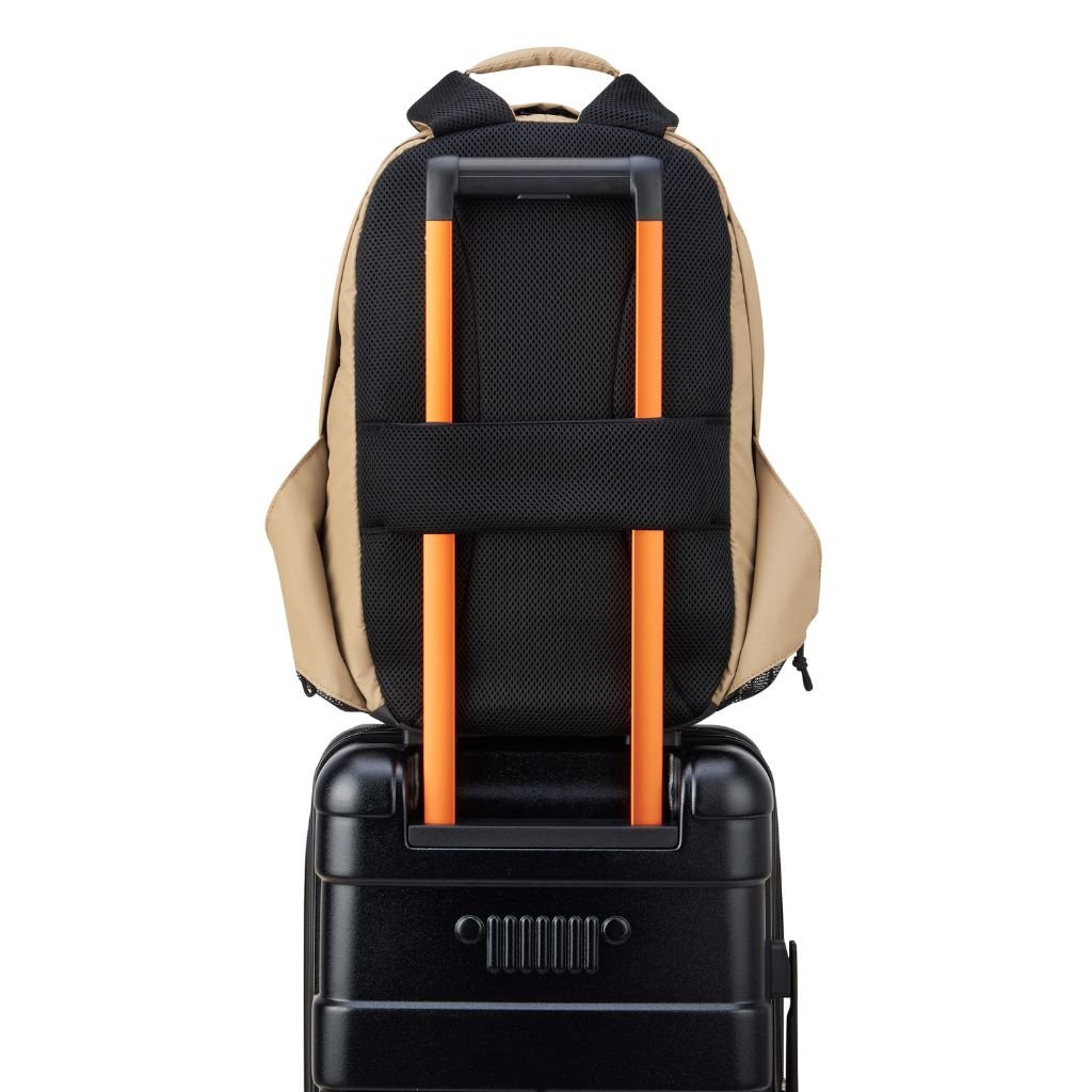 Jeep Versatile 15.6 Inch Laptop Backpack for Men & Women - Water-Resistant Travel Backpack with USB Charging Port, Yellow - Perfect for Work, School, College & Business Travel