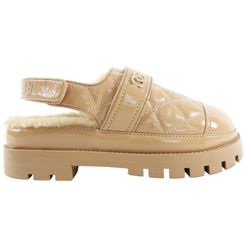Chanel 2023 Beige Patent Leather Quilted Shearling Mules Women's Size 36.5 - Luxury House Slippers for Indoor Comfort & Fashion Outfits