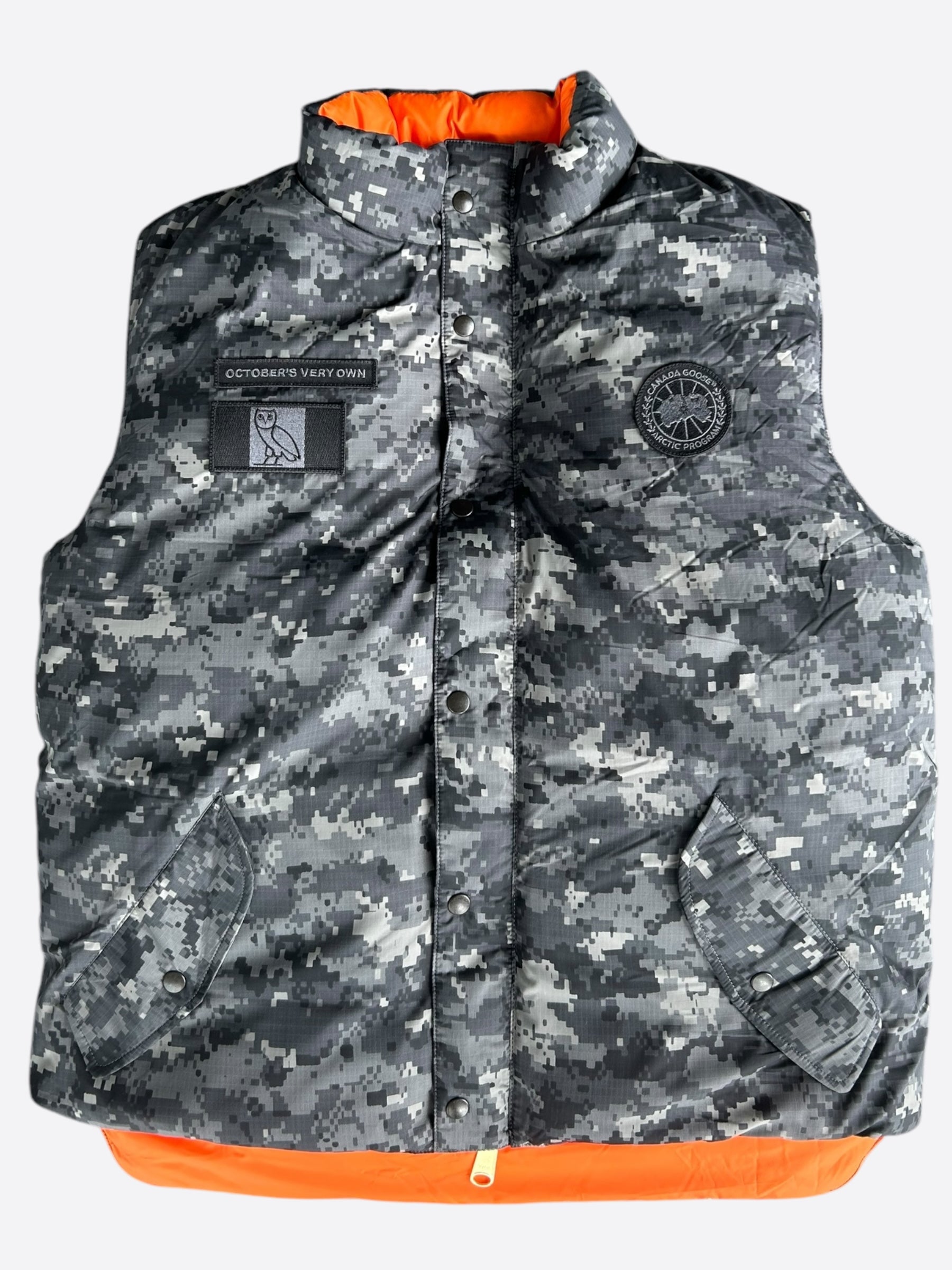 Canada Goose OVO Digicamo Black Label Vest - Premium Winter Puffer Vest for Men & Women - Perfect for Outdoor Activities, Skiing & Cold Weather Fashion