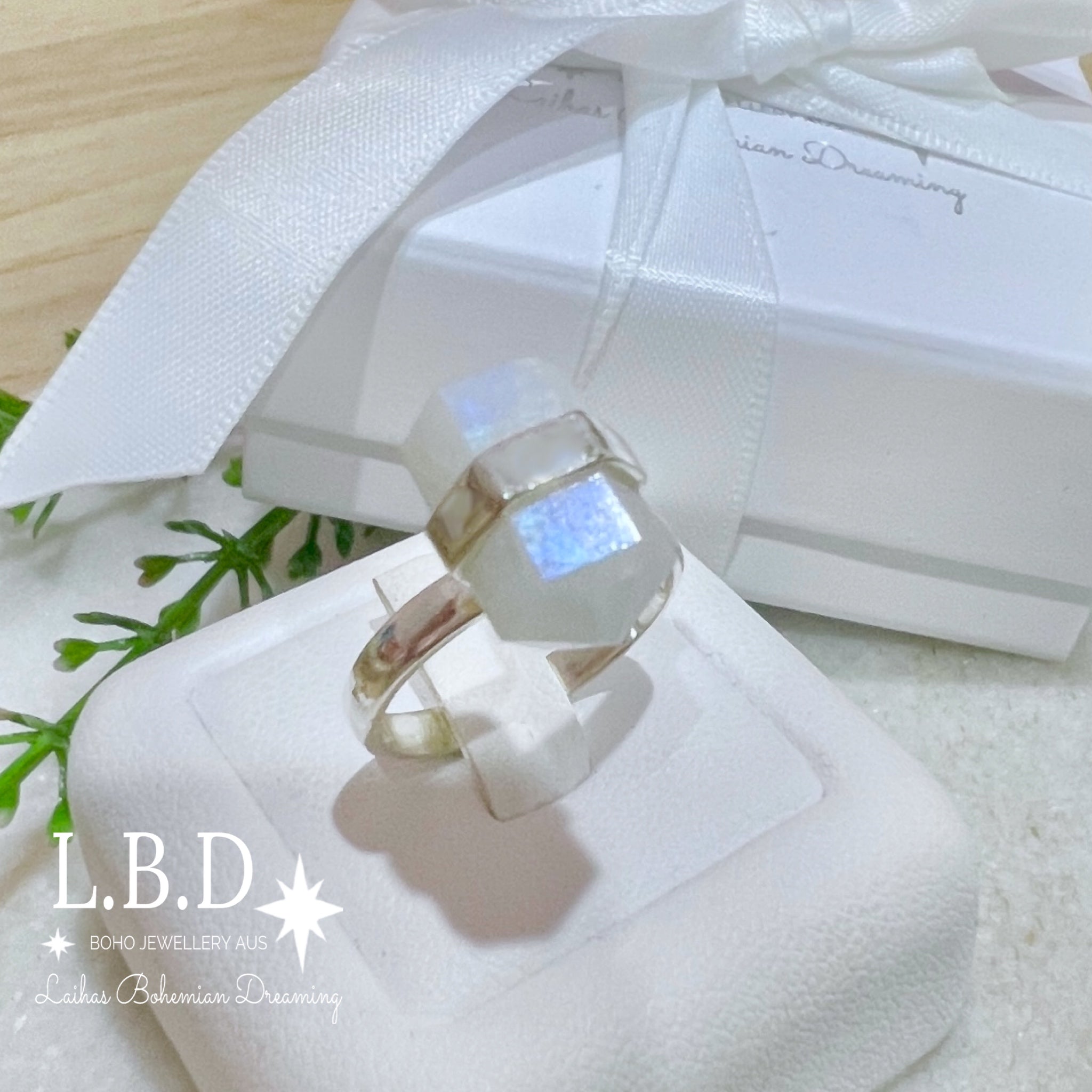 Laihas Genuine Moonstone Ring for Women - Healing Crystal Jewelry for Meditation, Yoga & Spiritual Gifts