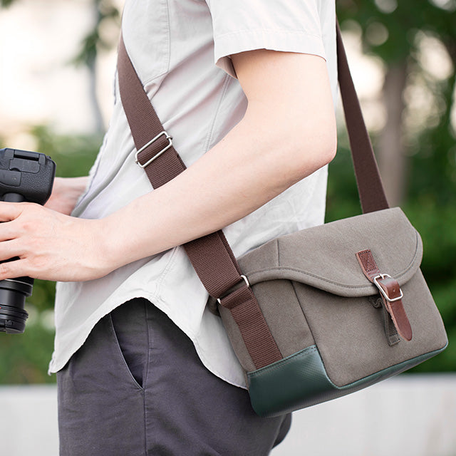 Stylish Small Shoulder Bag - Camera Bag Design in Ecru - Crossbody Purse for Women - Perfect for Travel, Photography & Everyday Use