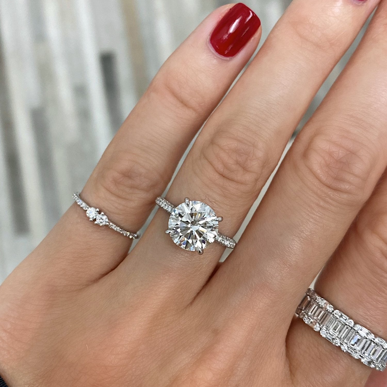 Signature Devon Oval Engagement Ring - Elegant Solitaire Diamond Ring for Women - Perfect for Proposals, Weddings & Anniversaries