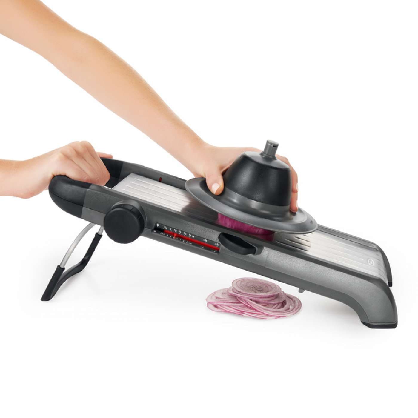 OXO Chef's Mandoline Slicer - Stainless Steel Kitchen Mandoline with Adjustable Blades for Perfect Slicing, Dicing & Julienne - Ideal for Salads, Garnishes & Meal Prep