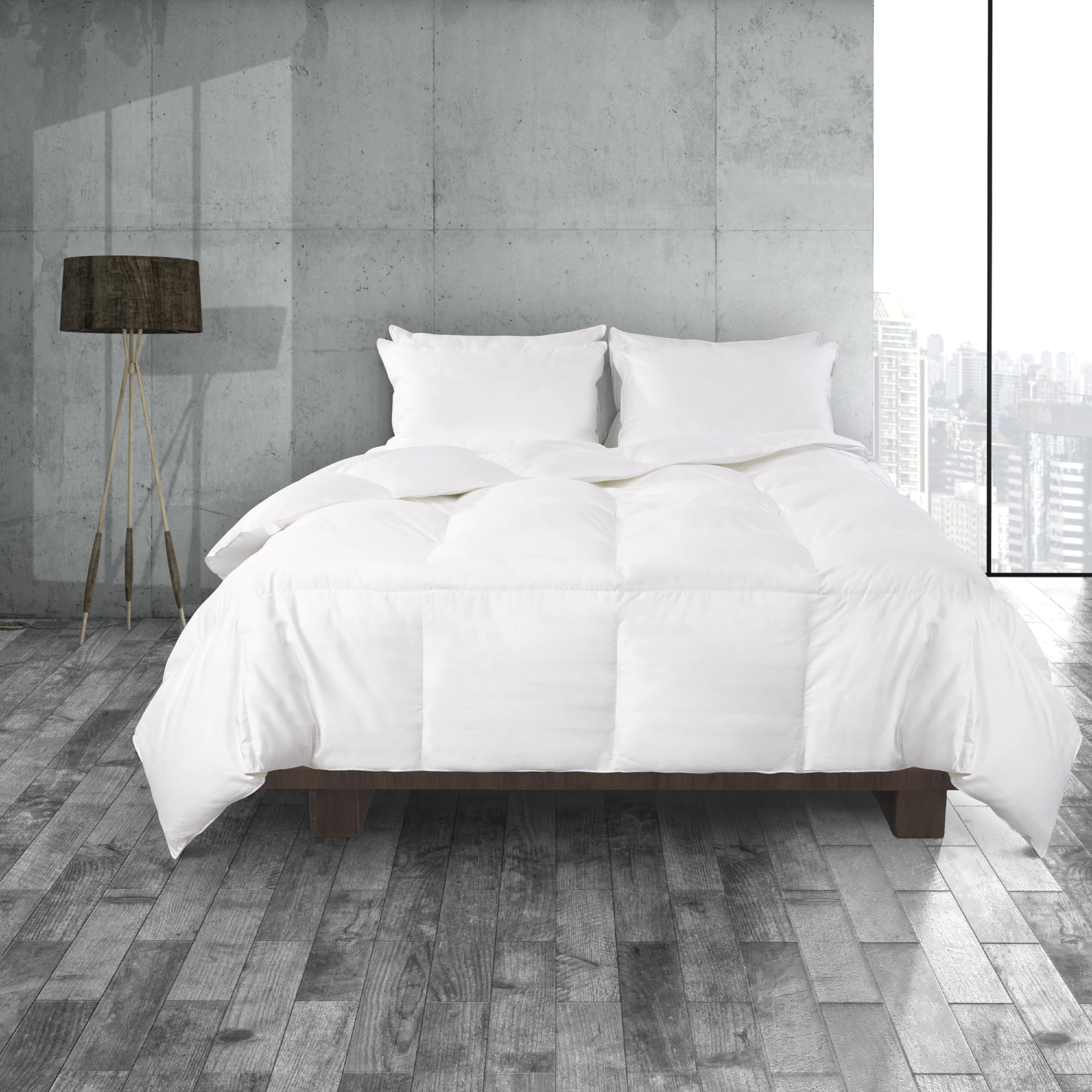Calvin Klein King Size Down Alternative Comforter - Luxurious 100% Cotton Duvet Insert, Ultra Soft & Breathable for All-Season Warmth | Perfect for Master Bedroom, Guest Room & Cozy Home Decor