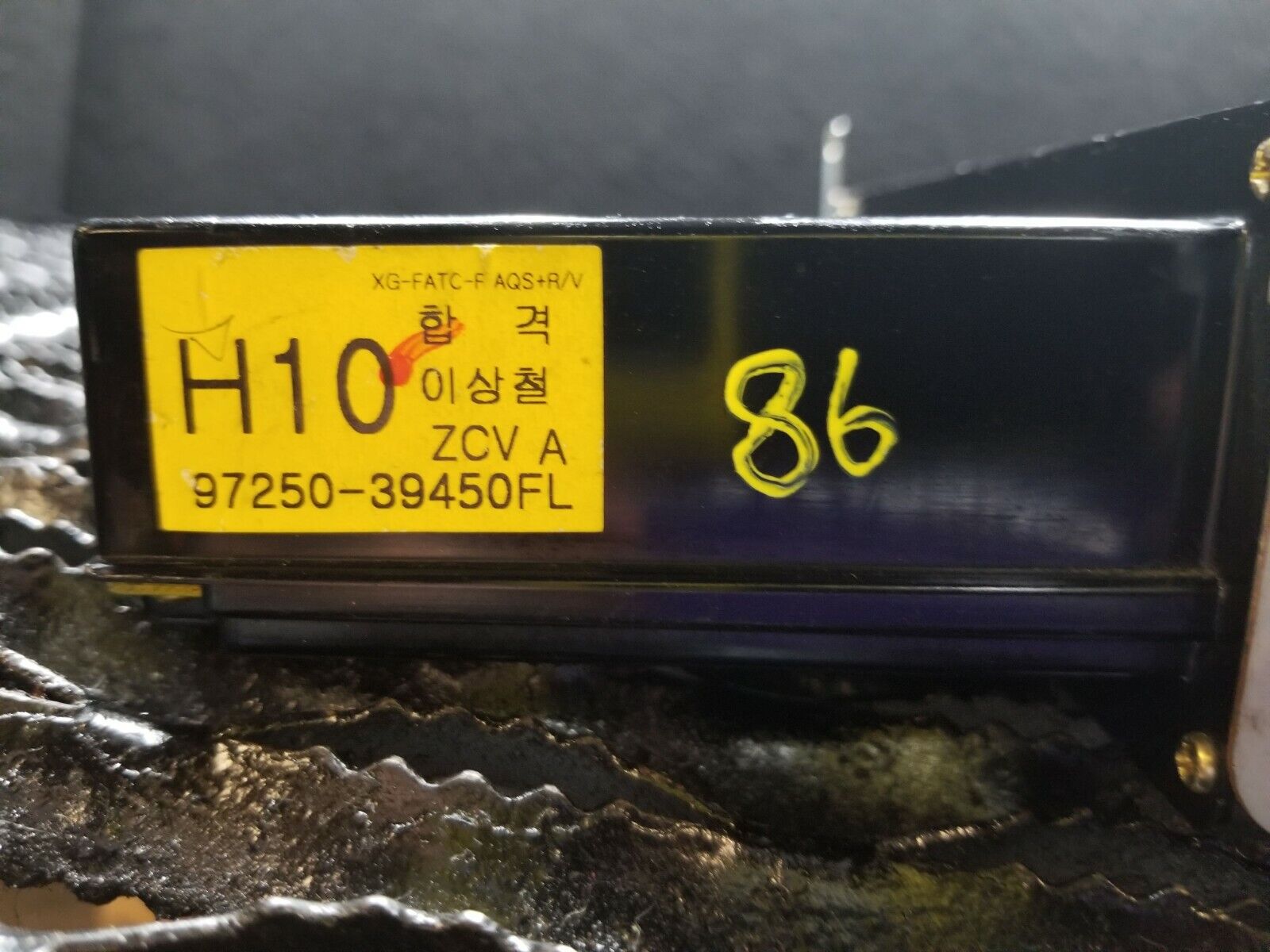 Original Hyundai XG Climate Control Module 97250-39450FL OEM #86 - Perfect for AC/Heater System Repair & Replacement in 2001-2005 Hyundai XG Models
