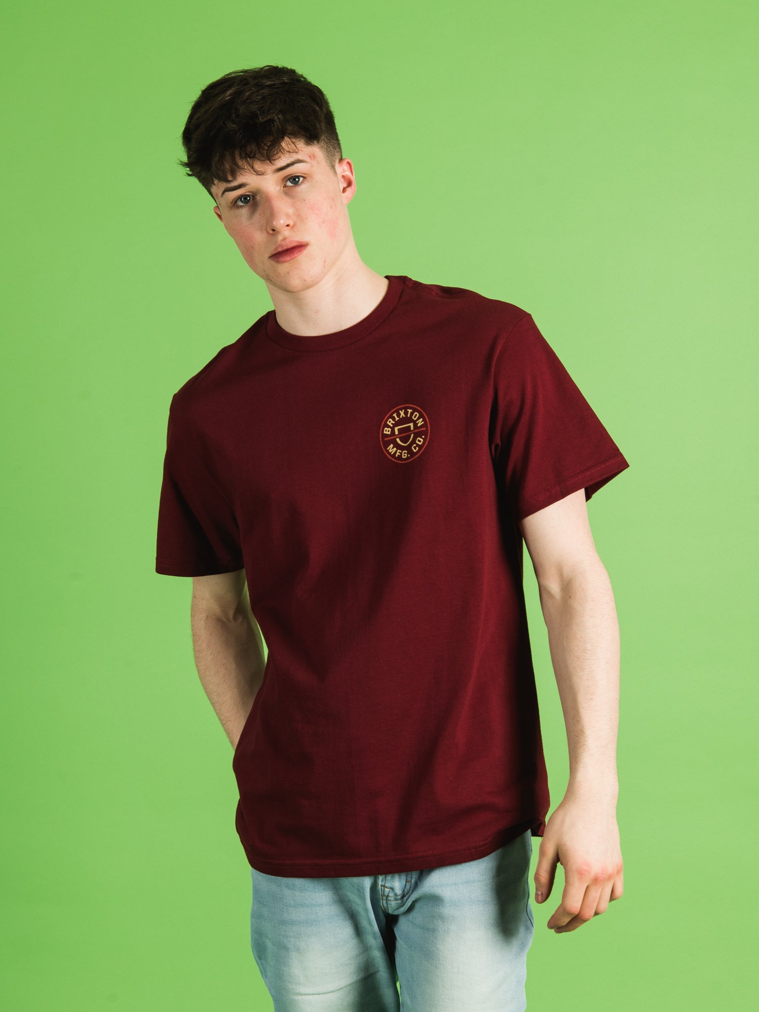BRIXTON CREST II T-Shirt - Men's Graphic Tee with Vintage Design | Casual Streetwear for Everyday Wear & Urban Outfits