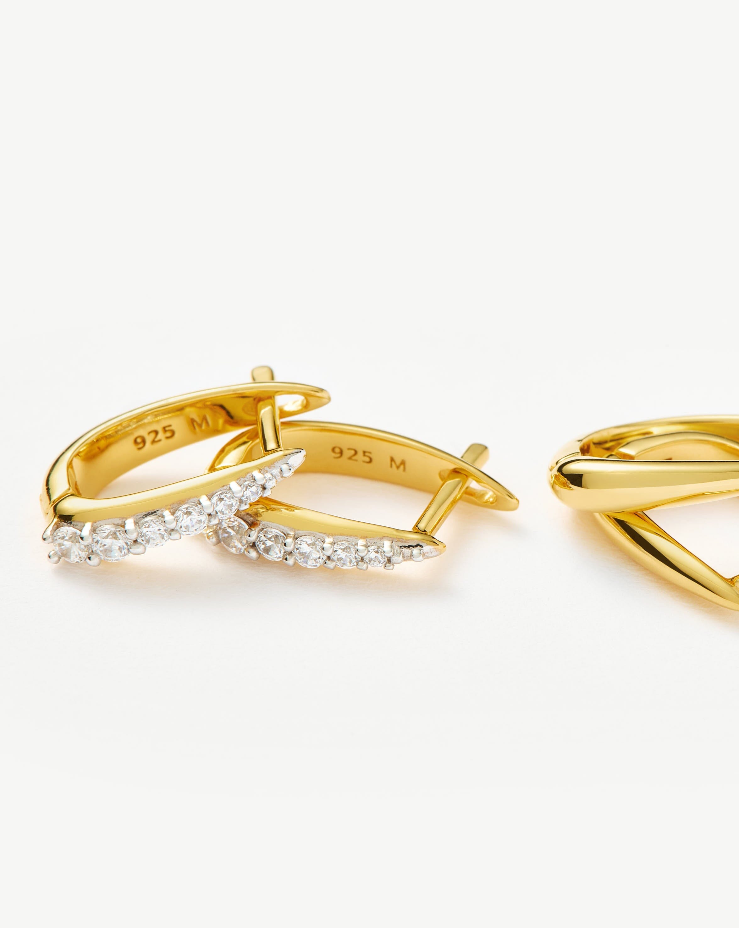 18K Gold Vermeil Claw Pave Huggie Hoop Earrings for Women | Elegant & Dainty Huggie Earrings Set | Perfect for Everyday Wear, Parties & Special Occasions