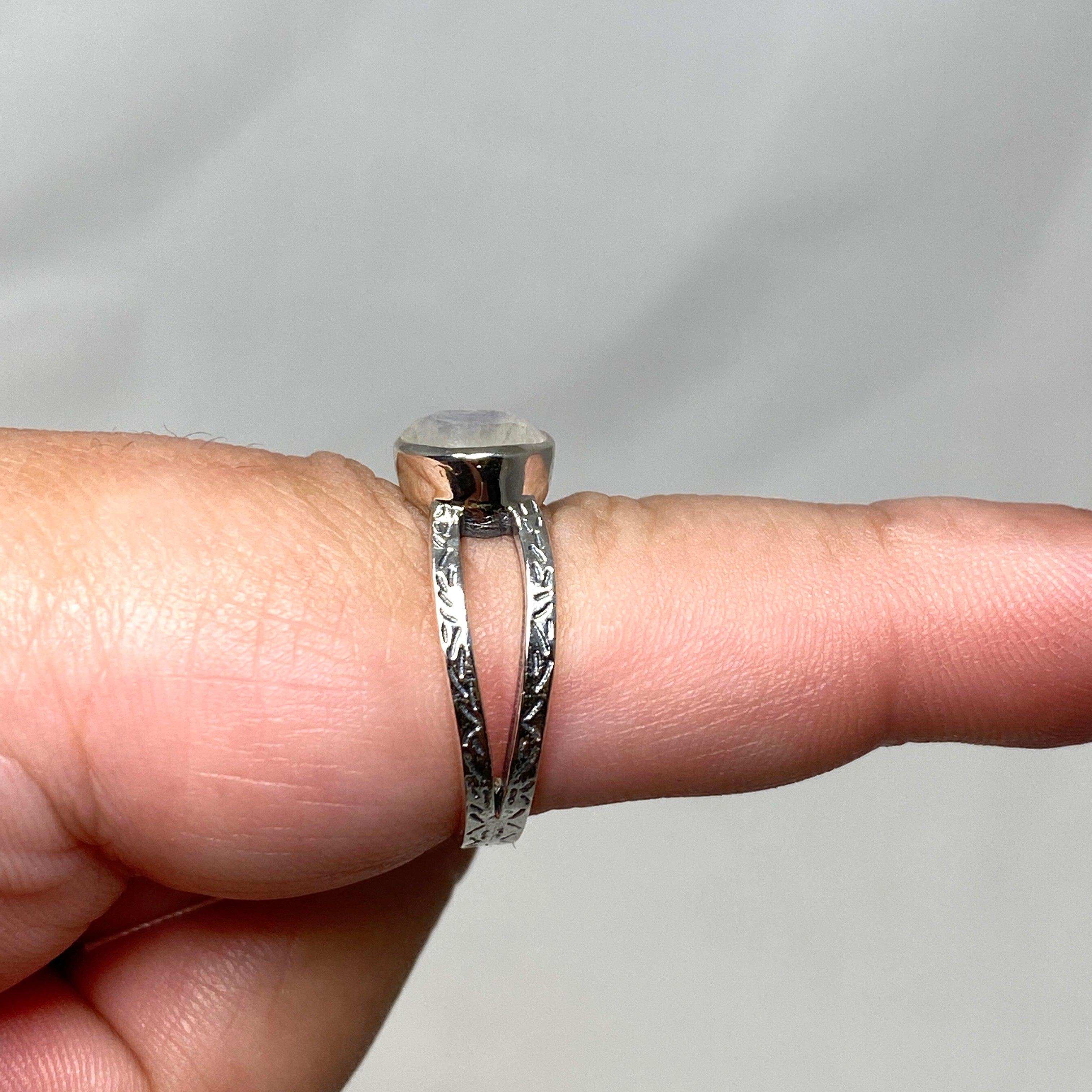 Moonstone Faceted Oval Decorative Split Band Ring R3861 - Elegant Bohemian Jewelry for Women, Perfect for Weddings, Parties & Everyday Wear