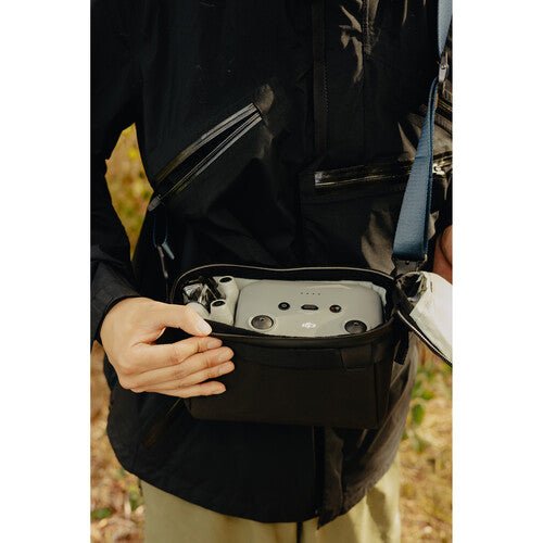Peak Design Camera Cube V2 (Black, X Small) - Waterproof DSLR Camera Case for Travel & Outdoor Photography - Perfect for Hiking, Camping & Airplane Carry-On