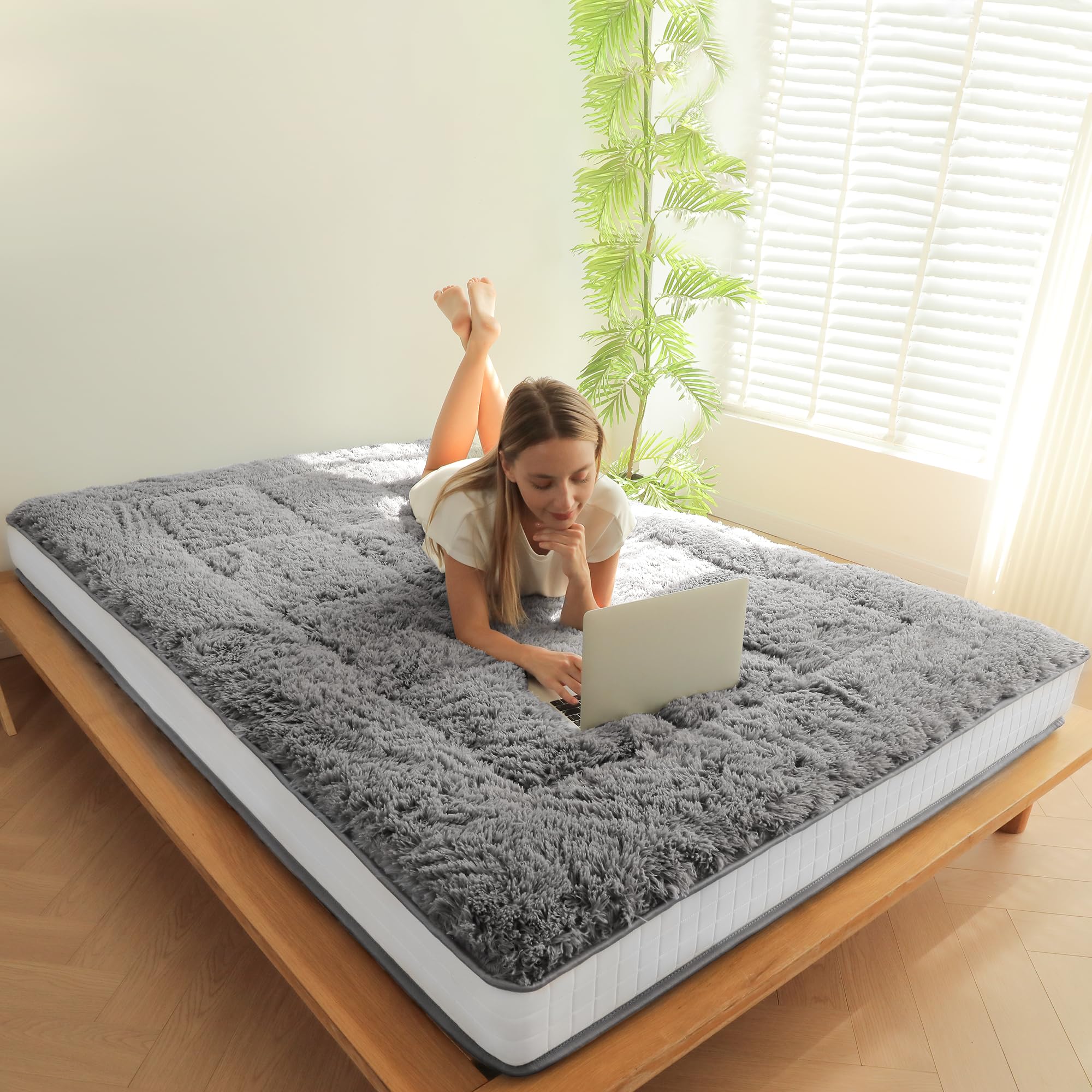 MAXYOYO 6 Inch Extra Thick Fluffy Floor Futon Mattress - Queen Size Plush Japanese Style Bed for Adults, Super Soft Portable Guest Mattress for RV, Home & Travel - Dark Grey | Perfect for Small Spaces, Sleepovers & Camping