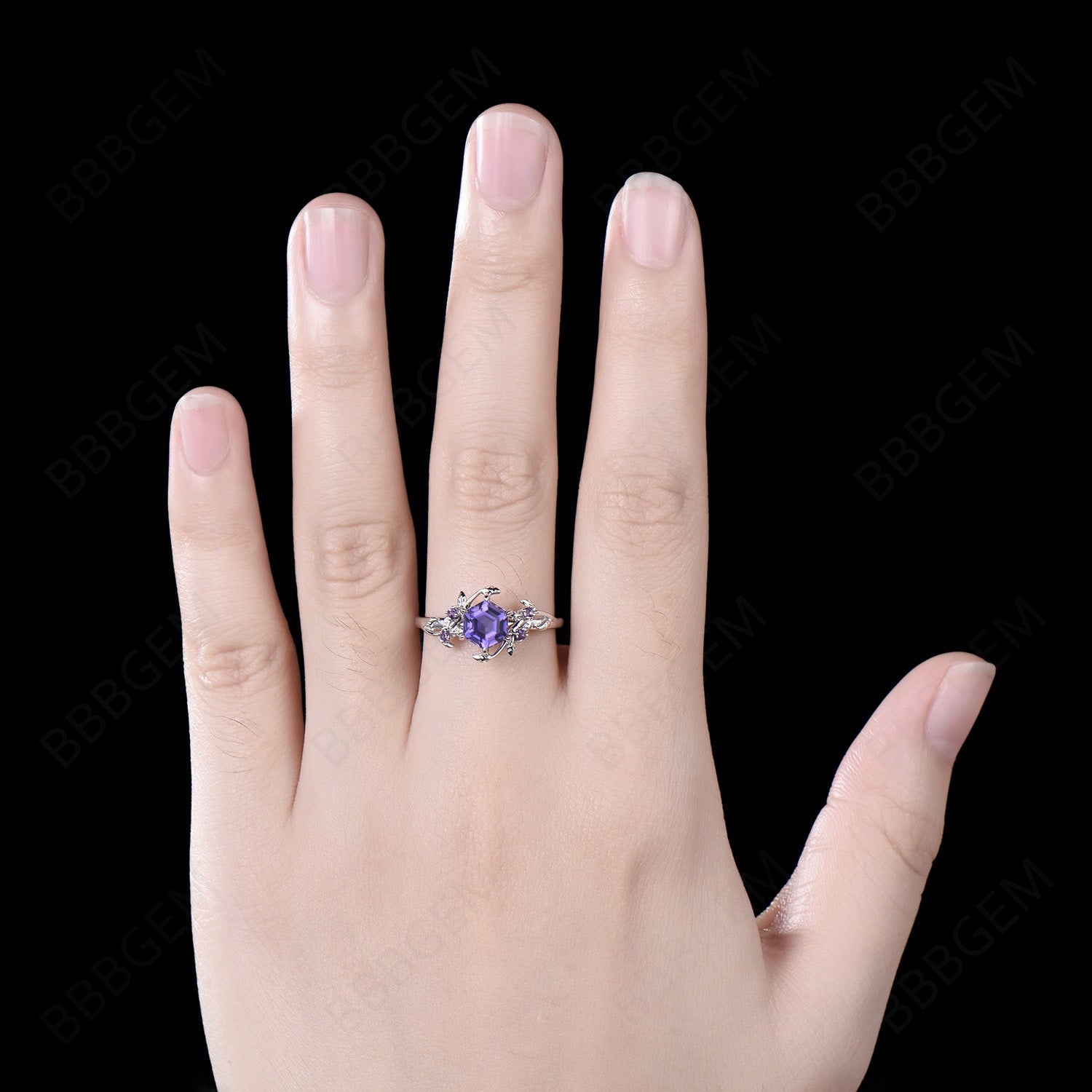 Natural Twig Leaf Purple Sapphire Engagement Ring - Vintage Inspired Wedding Band for Women, Perfect for Proposals, Anniversaries & Romantic Occasions