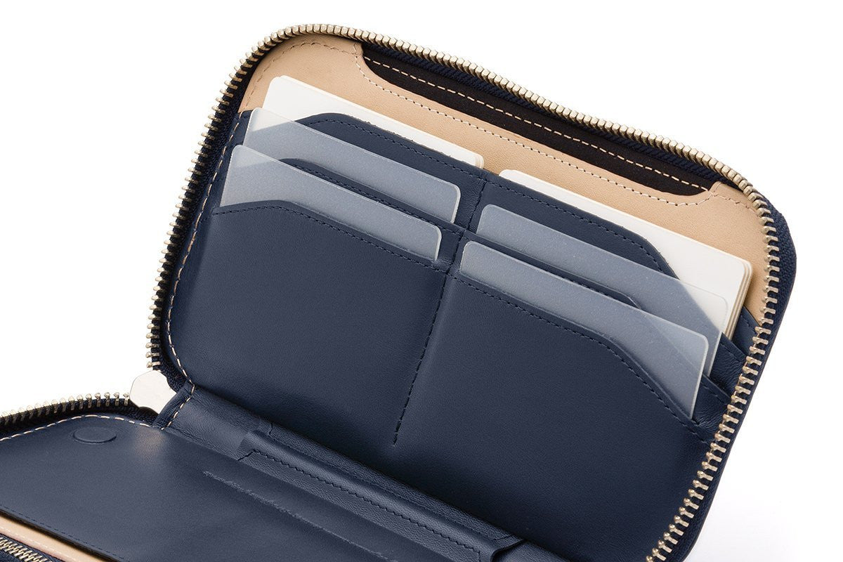 Bellroy Carry Out Wallet - Slim RFID Blocking Travel Wallet for Men & Women | Perfect for Everyday Use, Travel & Business (Black)