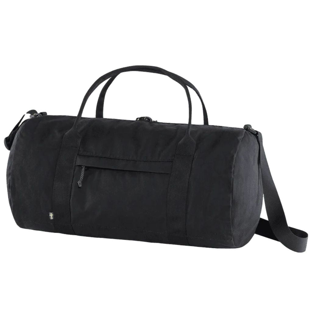 Fjallraven Vardag Duffel 30L Weekender Travel Bag - Waterproof Durable Carry-On Duffel for Gym, Work & Weekend Trips - Black