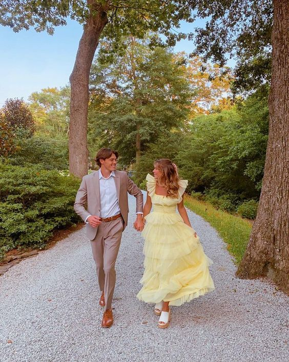 Elegant A-Line Yellow Layered Long Prom Dress with Tulle Skirt - Formal Evening Gown for Homecoming, Wedding Party & Special Occasions