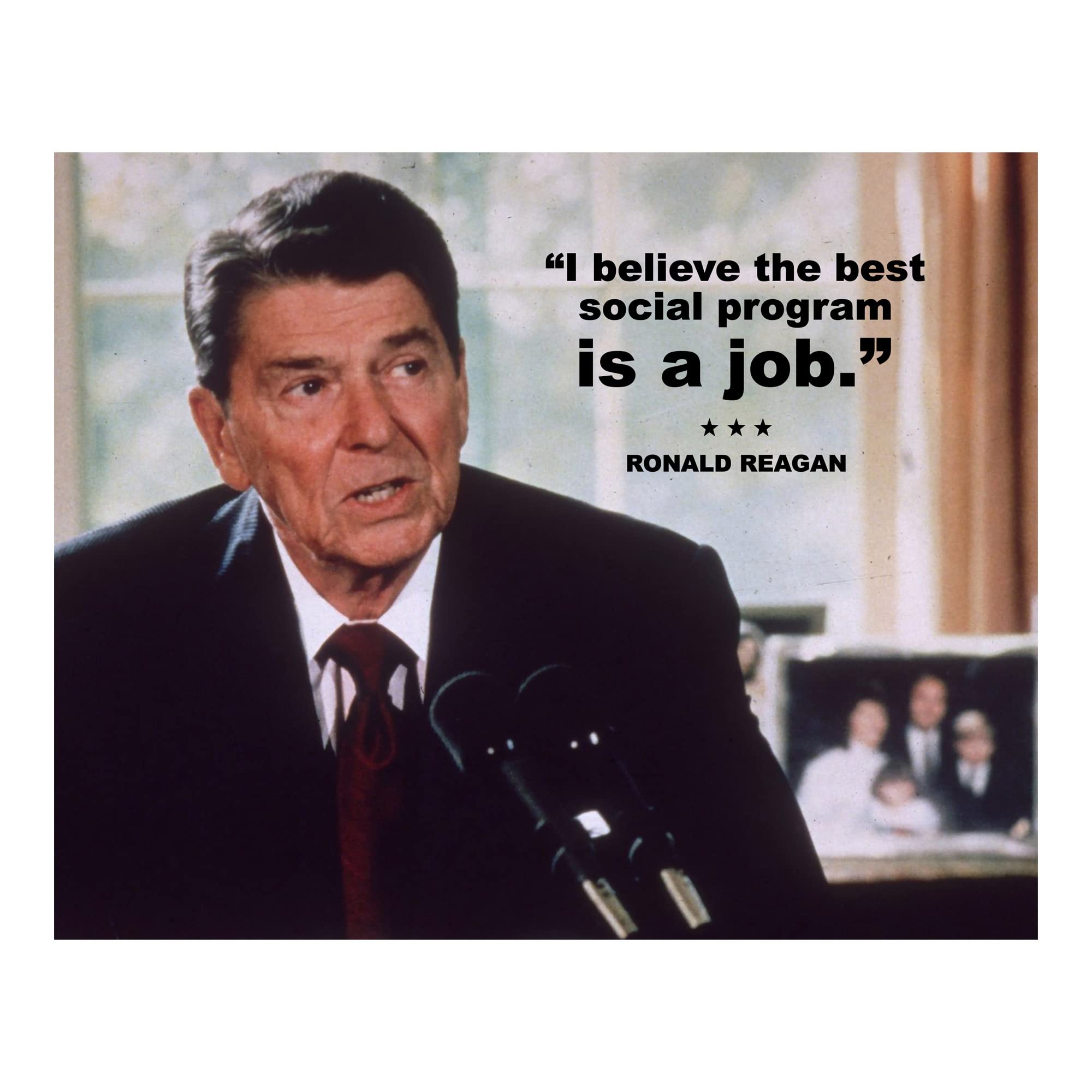Ronald Reagan Motivational Patriotic Wall Art Poster - Inspirational Home Decor for Bedroom, Boys Room & 4th of July Celebrations | Unframed 8x10 Inches | Perfect for American History Enthusiasts & Patriotic Gift Giving