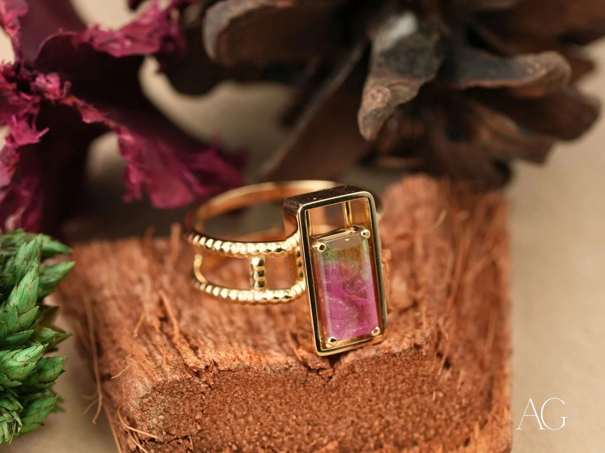 18K Yellow Gold Bi-Color Pink & Green Tourmaline Harmony Stone Ring | Elegant Gemstone Jewelry for Women | Perfect for Weddings, Anniversaries & Special Occasions
