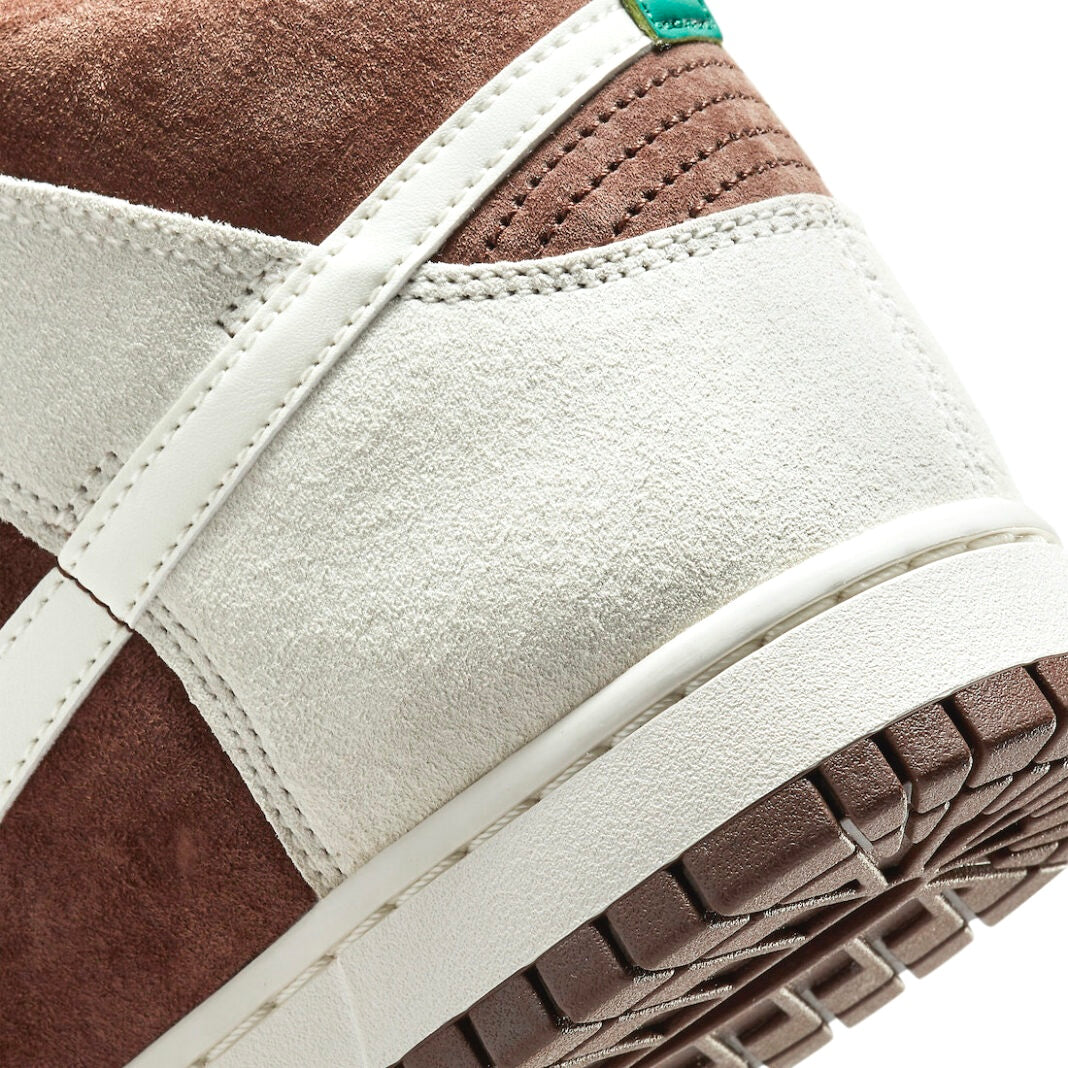 Nike Dunk High Sneakers - Khaki Chocolate Sail Colorway - Men's & Women's Basketball Shoes for Casual Wear & Street Style