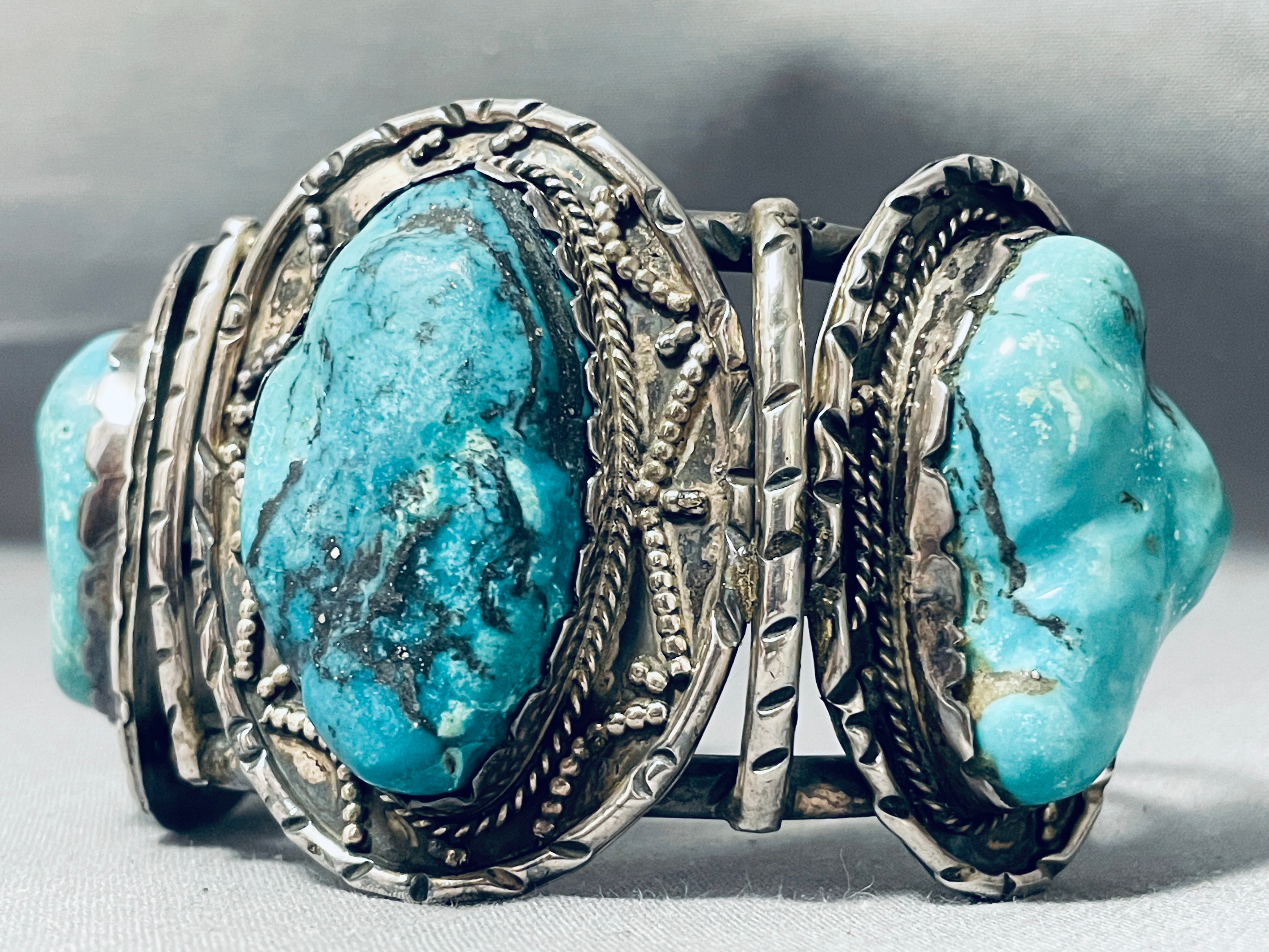 122 Gram Vintage Navajo Turquoise Sterling Silver Bracelet - Authentic Native American Jewelry for Women, Handmade Tribal Art - Perfect for Boho Fashion, Gift Giving & Special Occasions