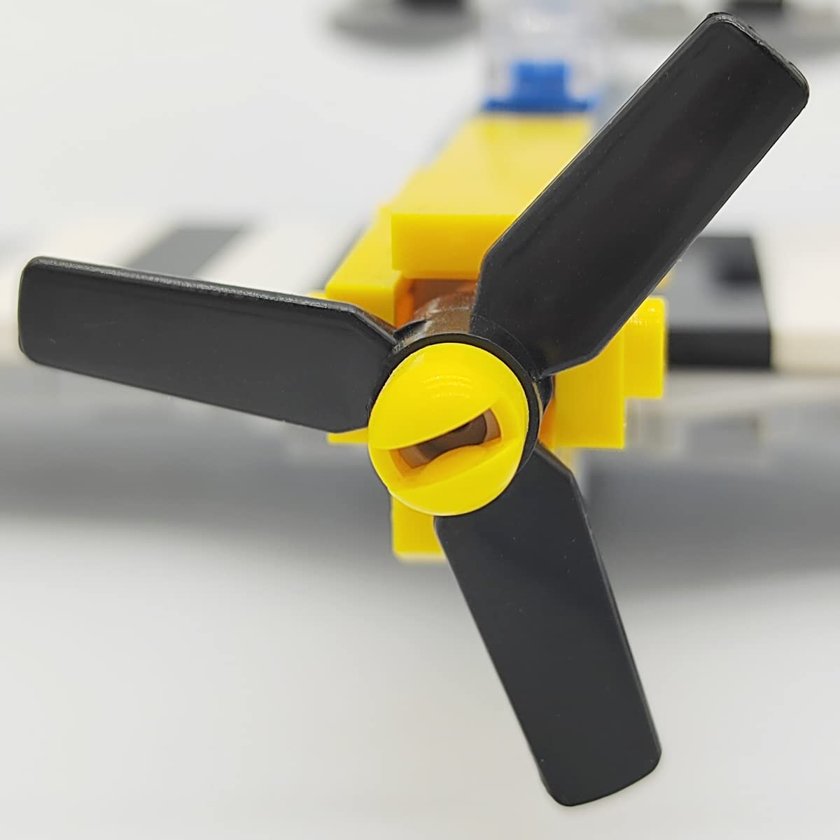 WWII Military Battle Mini Plane & Rescue Copter Building Block Set - France Army Aircraft Toy for Kids & Collectors | Perfect for Historical Play, STEM Learning & Display Scenes