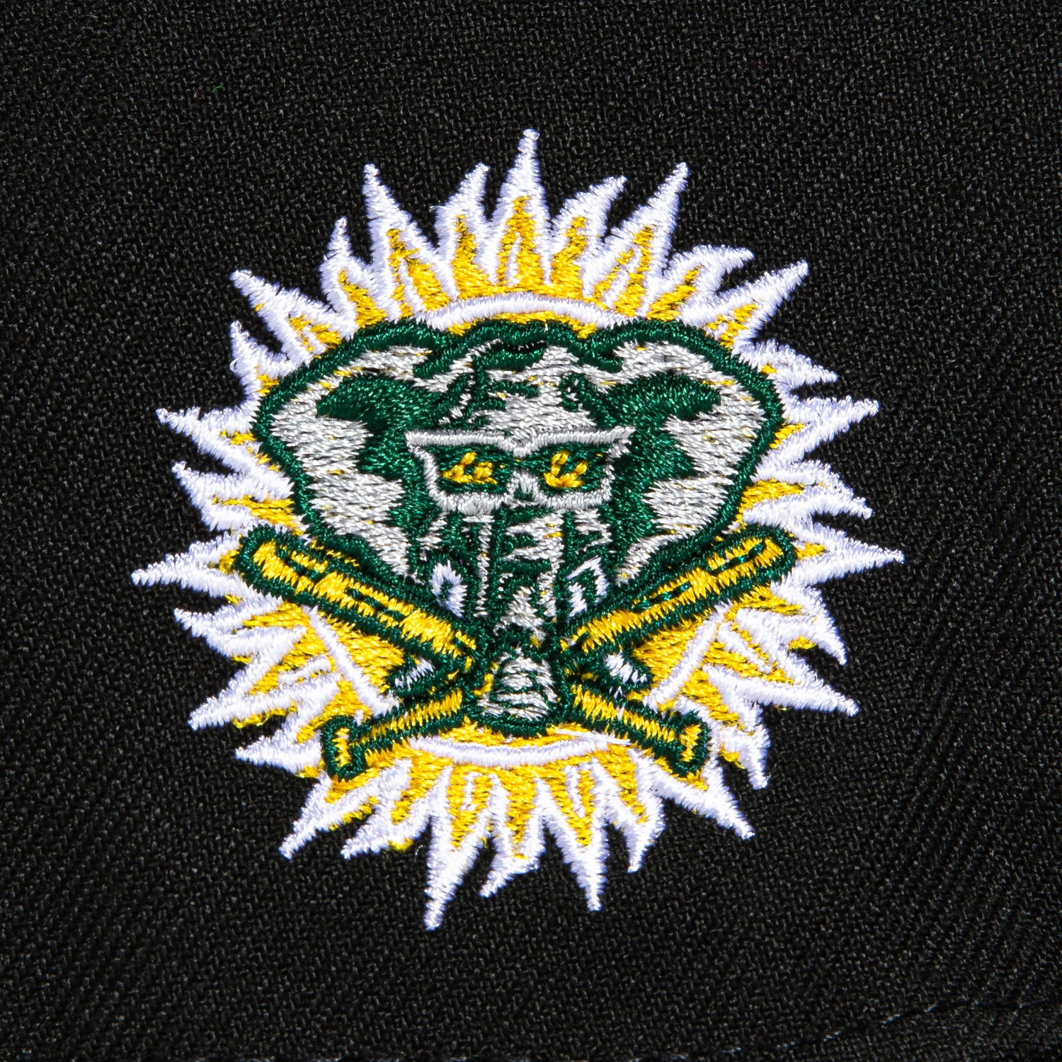 New Era 59Fifty Oakland Athletics Logo Patch Script Hat - Black MLB Baseball Cap for Men & Women - Perfect for Games, Fan Gear & Streetwear Fashion