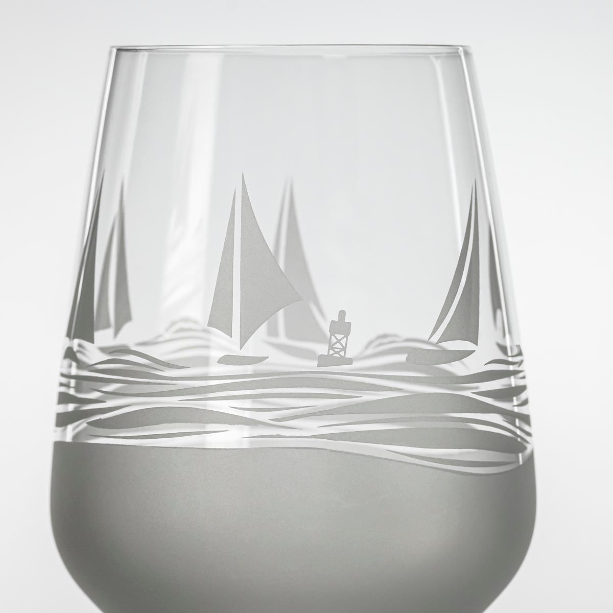 Regatta 19.5oz All Purpose Wine Glass Set - 12 Pack Stemless Glasses for Red Wine, White Wine, Cocktails & Beverages | Perfect for Parties, Weddings, Restaurants & Home Entertaining