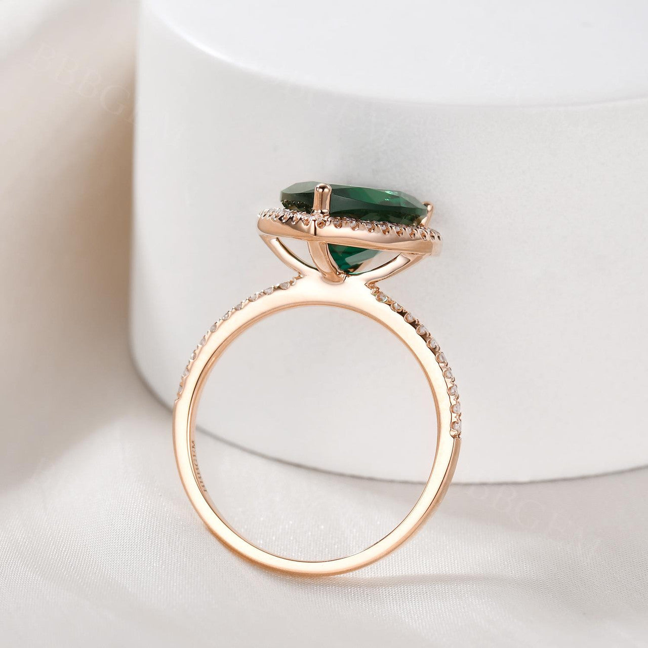 3 Carat Green Emerald Statement Ring - 10x12mm Pear Teardrop Shape Women's Cocktail Ring for Wedding, Party & Special Occasions