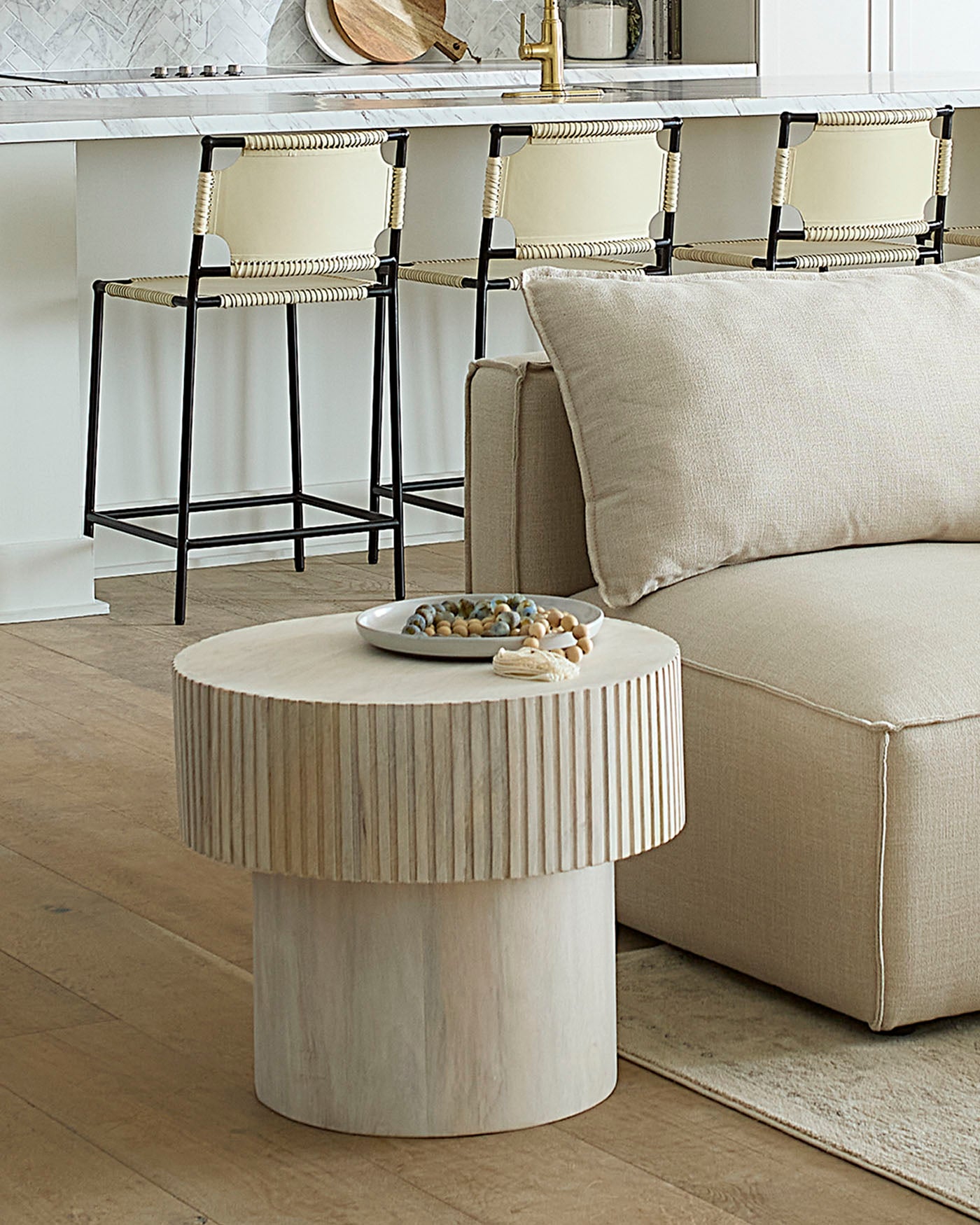 Round Side Table with Notch Design - Modern End Table for Living Room, Bedroom, or Office - Perfect for Small Spaces and Home Decor