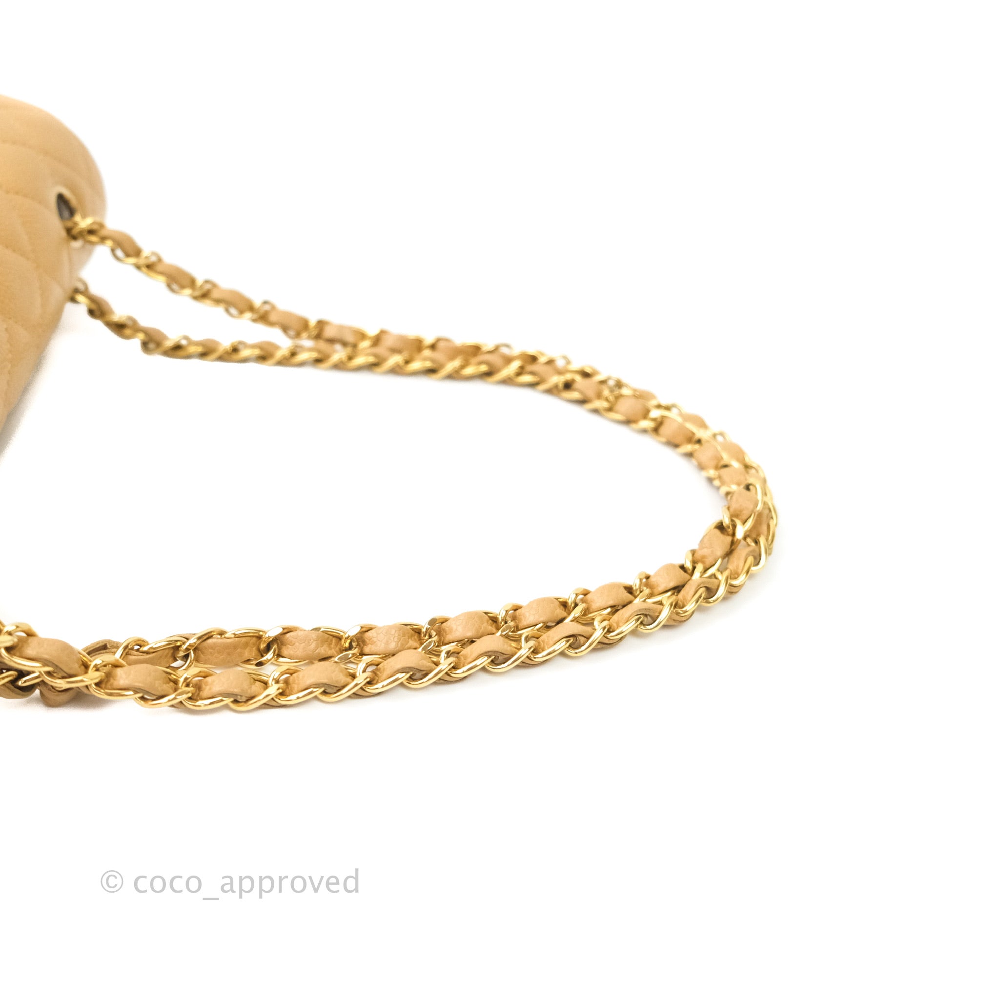 Chanel Boy Chevron Medium Handbag in Pale Pink Caviar Leather with Gold Hardware - Perfect for Evening Events, Parties, and Luxury Fashion Accessories