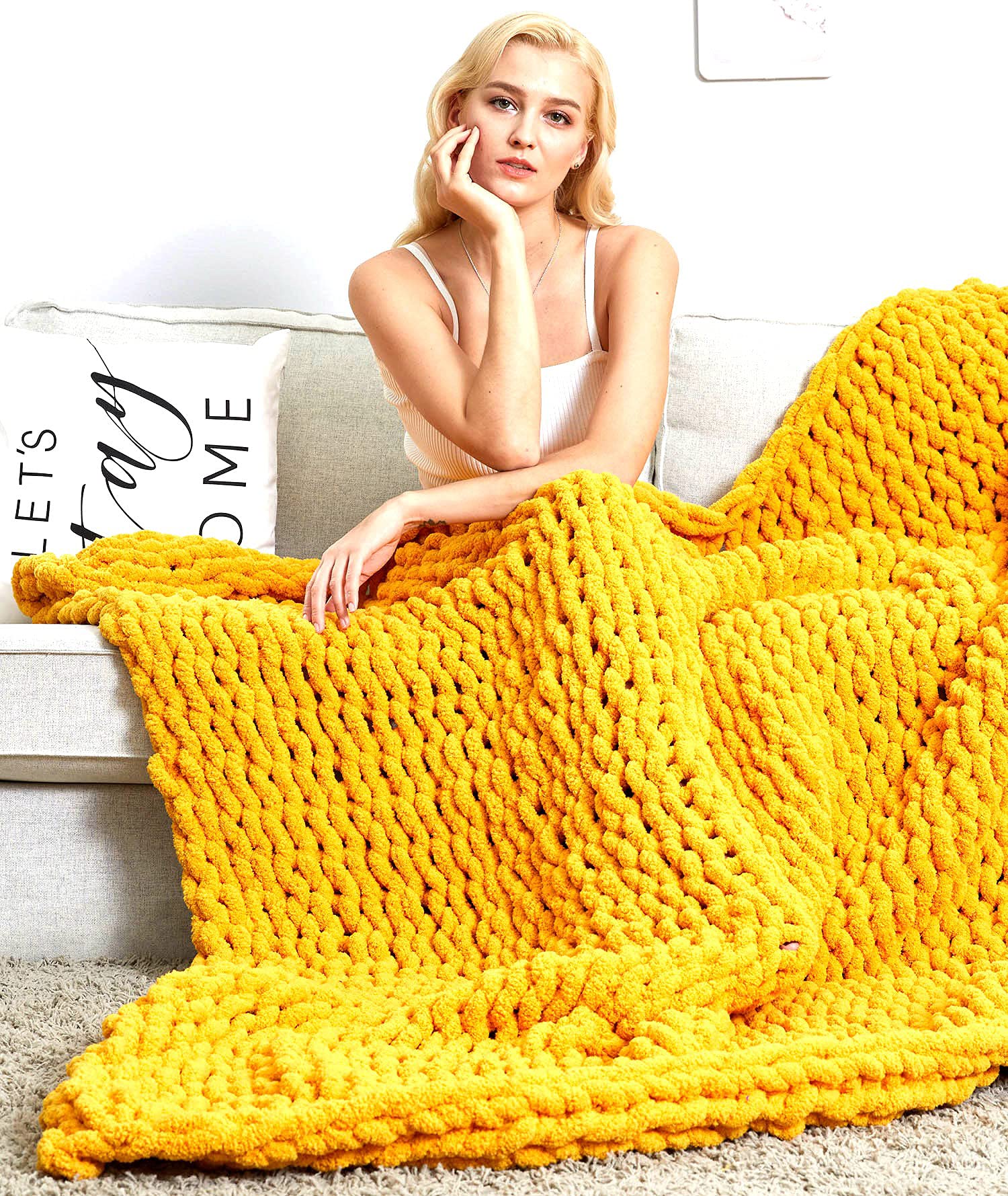 APIXO Chunky Knit Blanket 87''x103'' - Handmade Chenille Weighted Throw for Sofa & Bed | Thick Cable Knit Cozy Blanket in Ginger | Perfect for Living Room, Bedroom & Winter Nights (220x260cm)