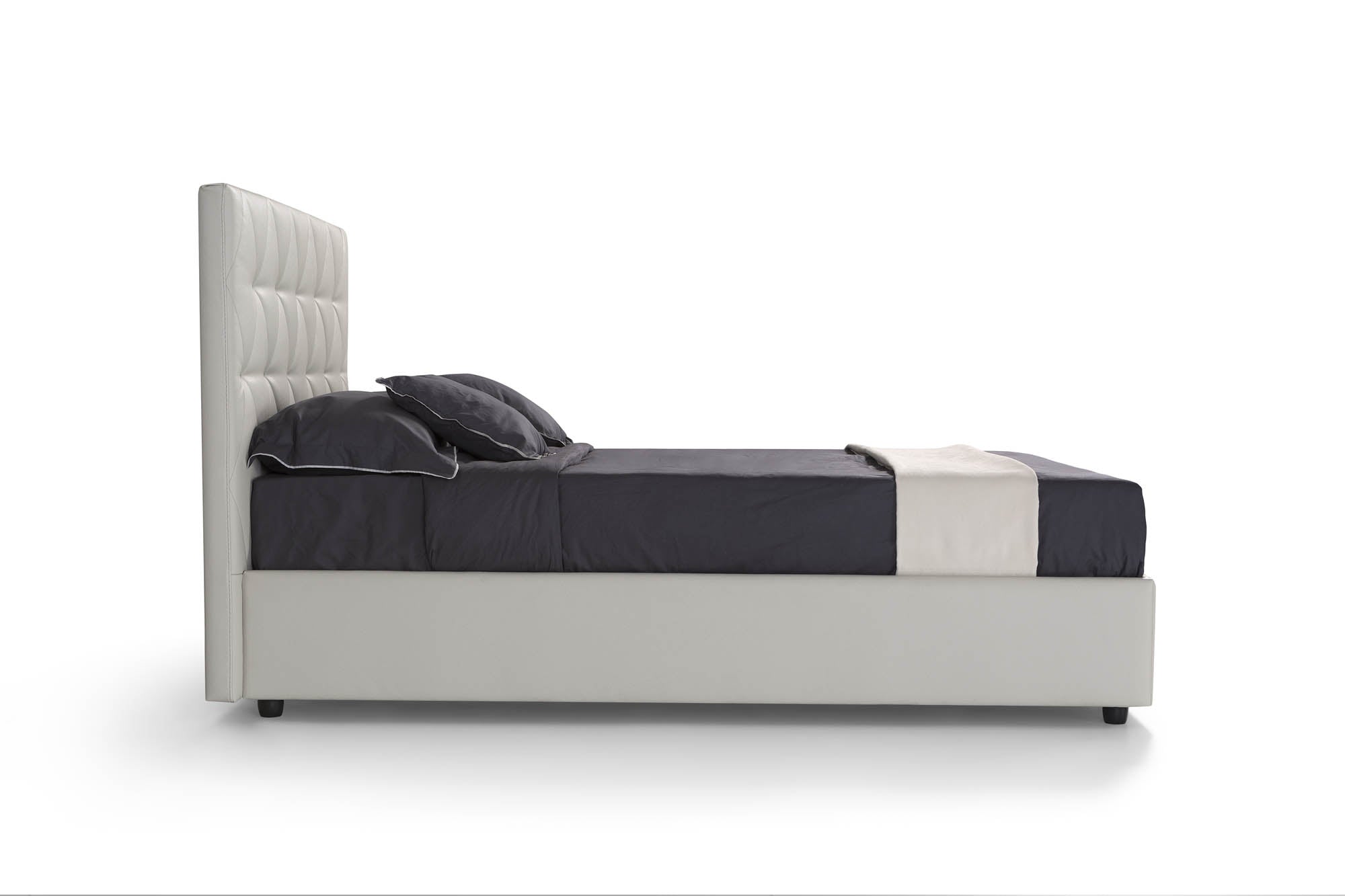 Novaluna Luxury Bed - Premium Italian-Made Bed Frame for Master Bedroom & Guest Room - Elegant & Durable Home Furniture for Modern Bedrooms