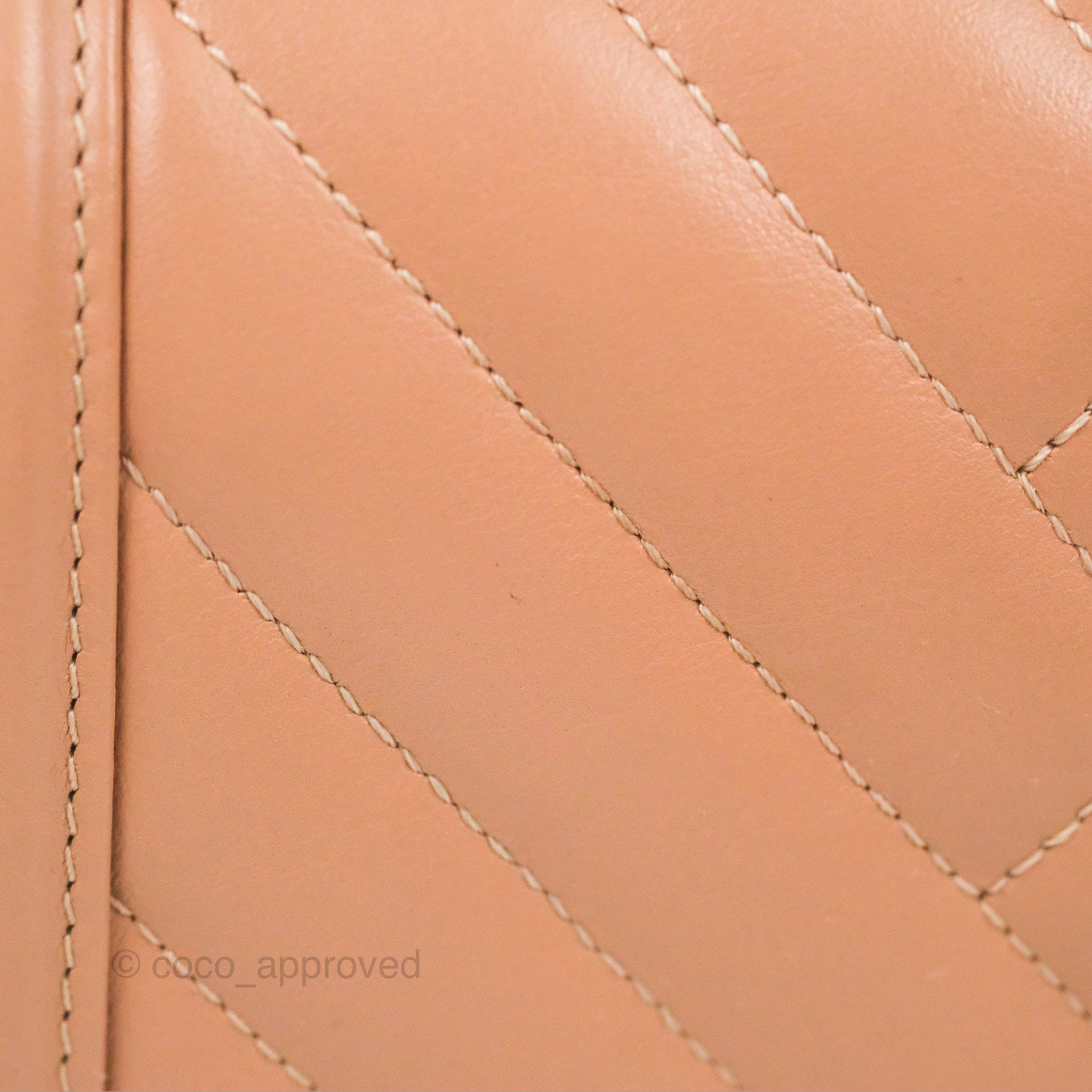 Chanel Chevron & Quilted Medium Boy Bag in Beige Calfskin with Gun Metal Hardware - Luxury Crossbody Bag for Women, Perfect for Date Night & Evening Events