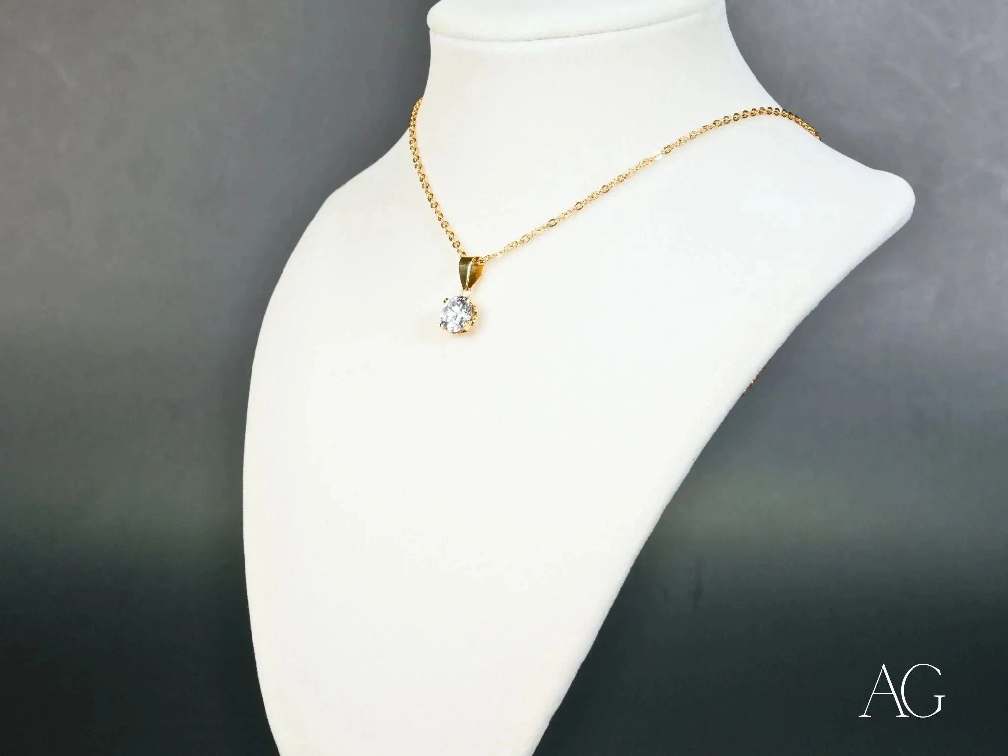 Stunning Solitaire Diamond Pendant Necklace - 14K Gold/Platinum, Elegant Jewelry Gift for Women - Perfect for Weddings, Anniversaries & Special Occasions