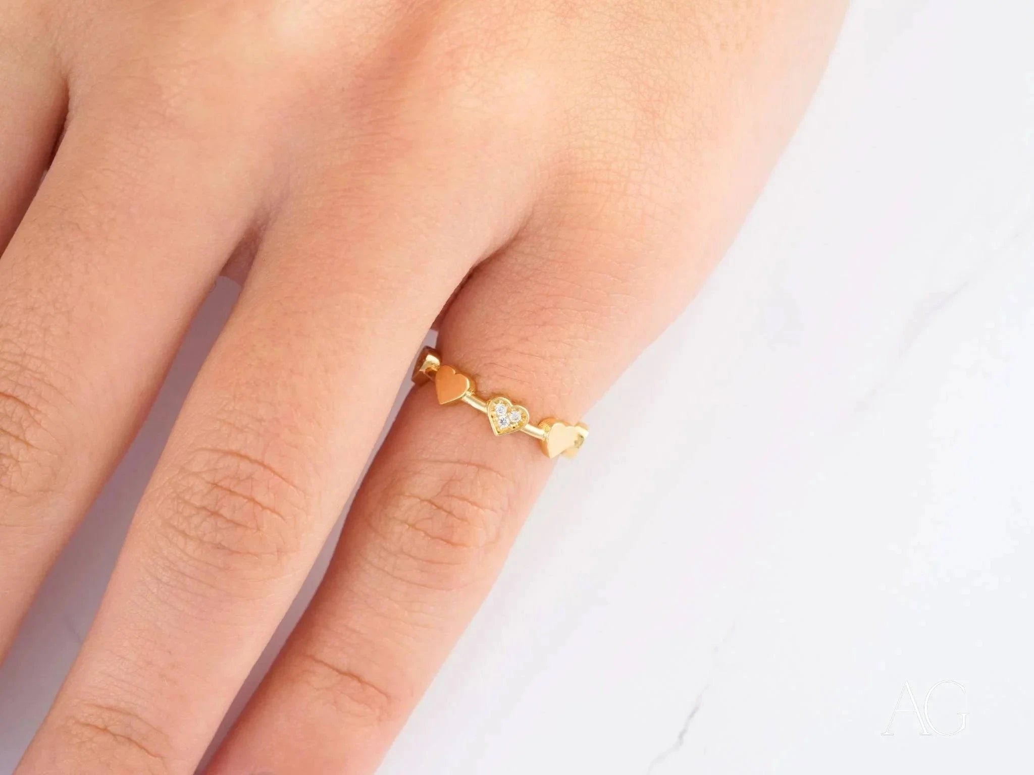 Elegant 18k Yellow Gold CZ Heart Ring for Women - Romantic Valentine's Day Gift, Anniversary Jewelry, Perfect for Date Nights & Special Occasions