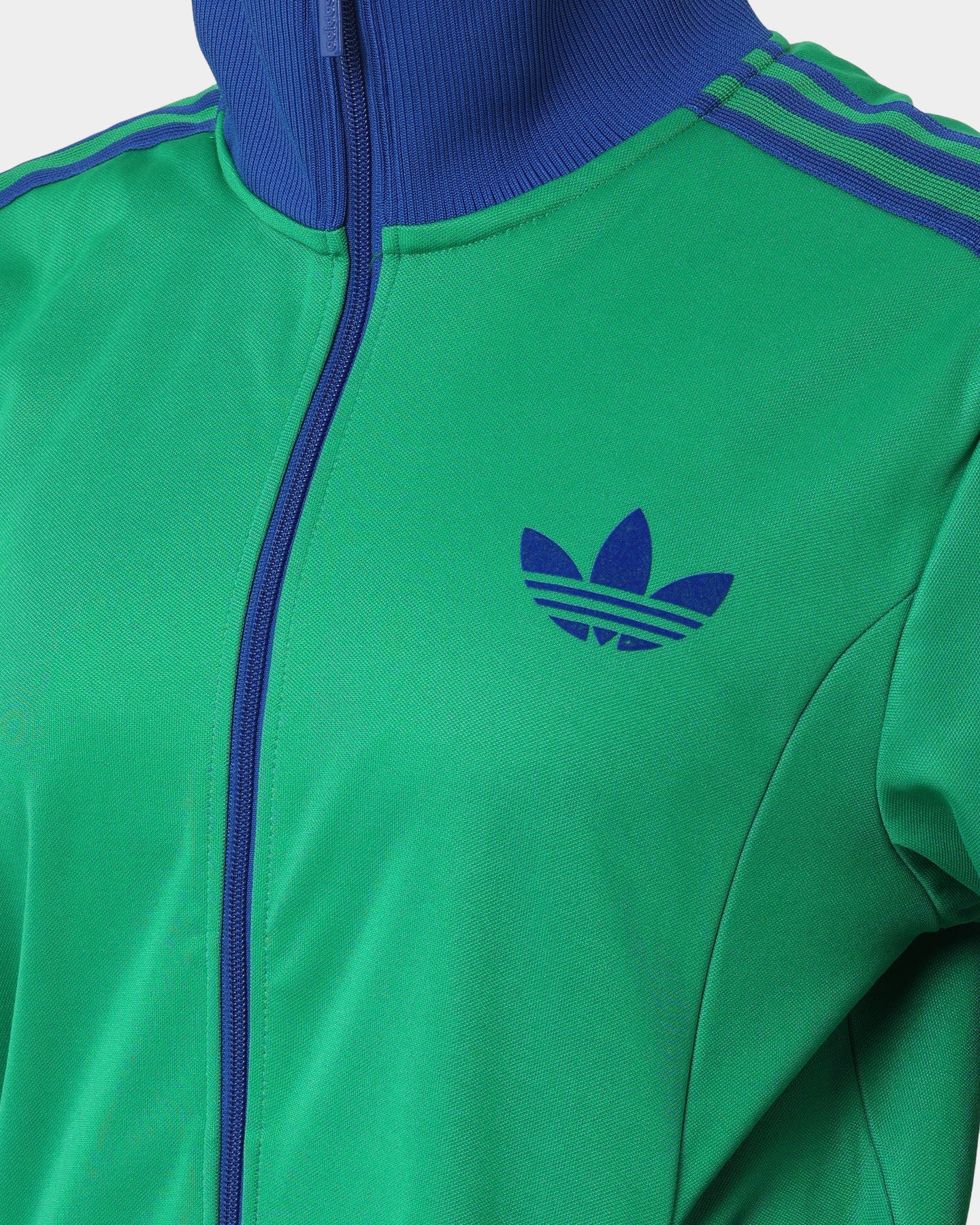 Adidas Adicolor Poly TT Jacket - Green Windbreaker for Men & Women | Lightweight Water-Resistant Outdoor Jacket for Running, Hiking & Casual Wear