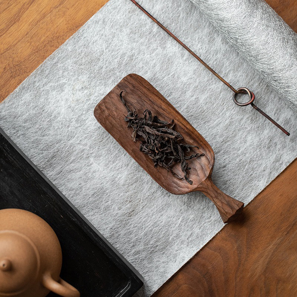 Hand Carved Walnut Tea Holder - Traditional Chinese Cha He for Gongfu Tea Ceremony | Perfect for Tea Lovers, Tea Tasting & Home Decor