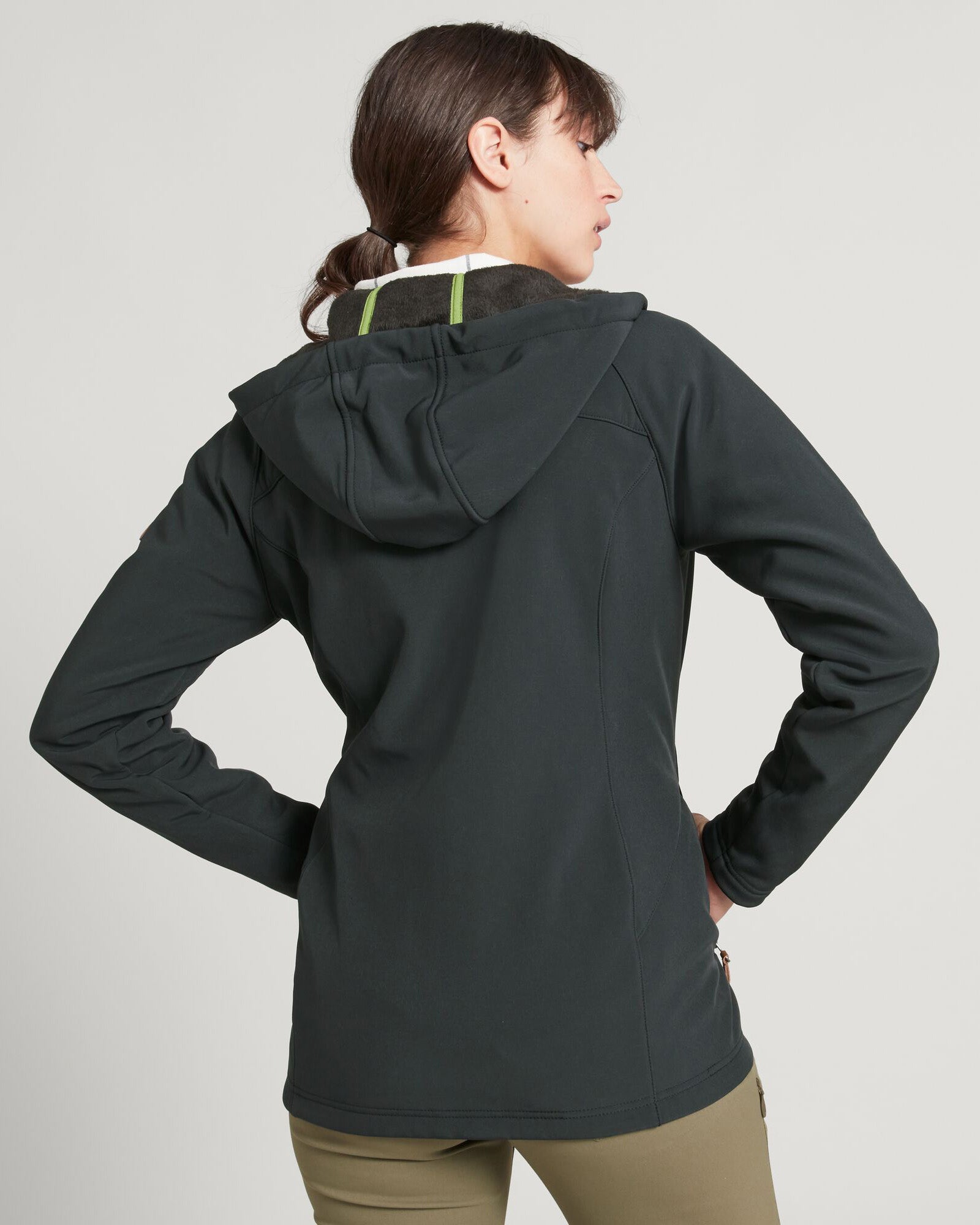 Malazan Women's Softshell Jacket - Lightweight Waterproof Windbreaker for Hiking, Running & Outdoor Activities - Black